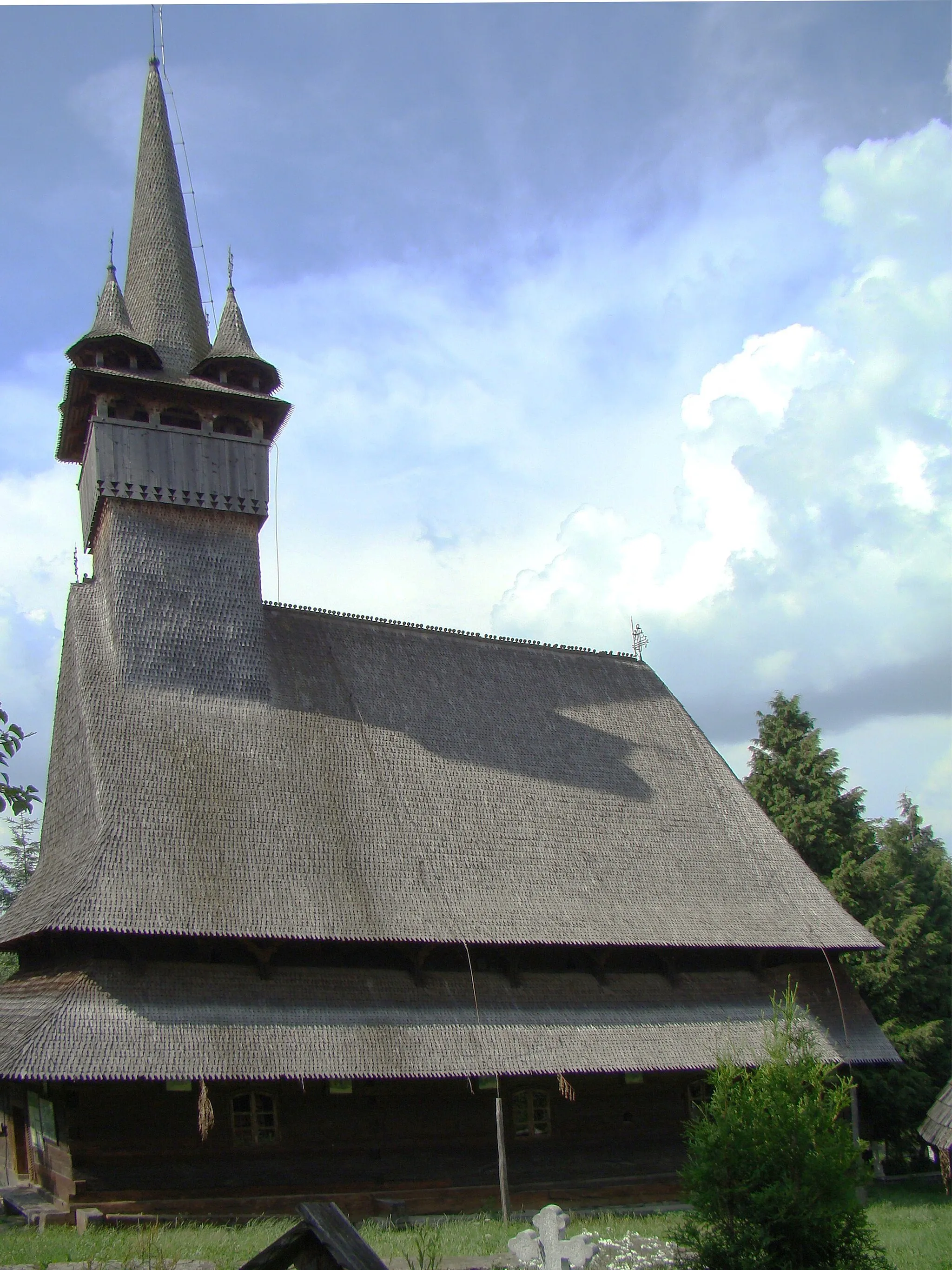 Photo showing: Wooden church in Budeşti Josani, Maramureş