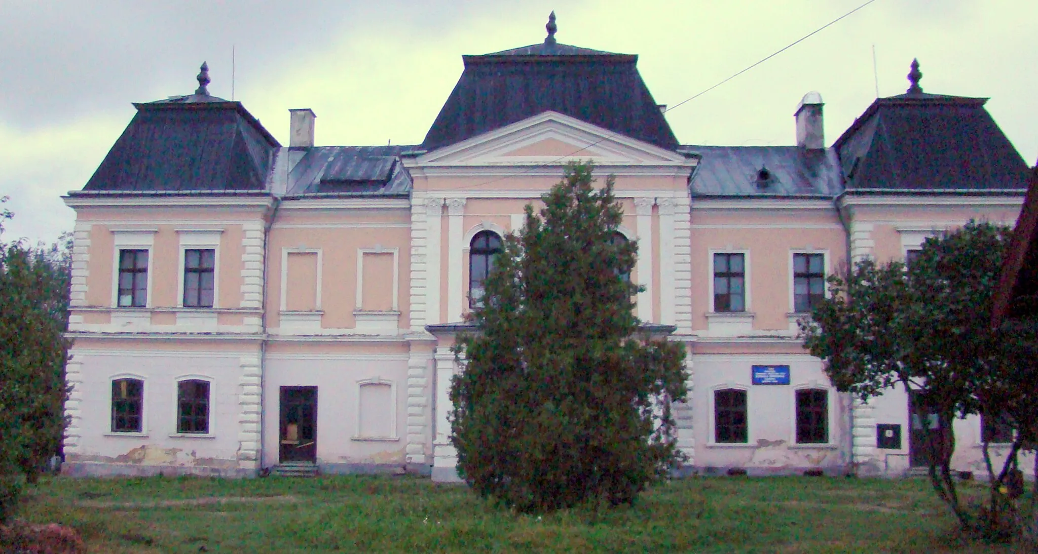 Photo showing: Castelul Banffy, azi Școala ajutătoare, sat Răscruci; comuna Bonțida