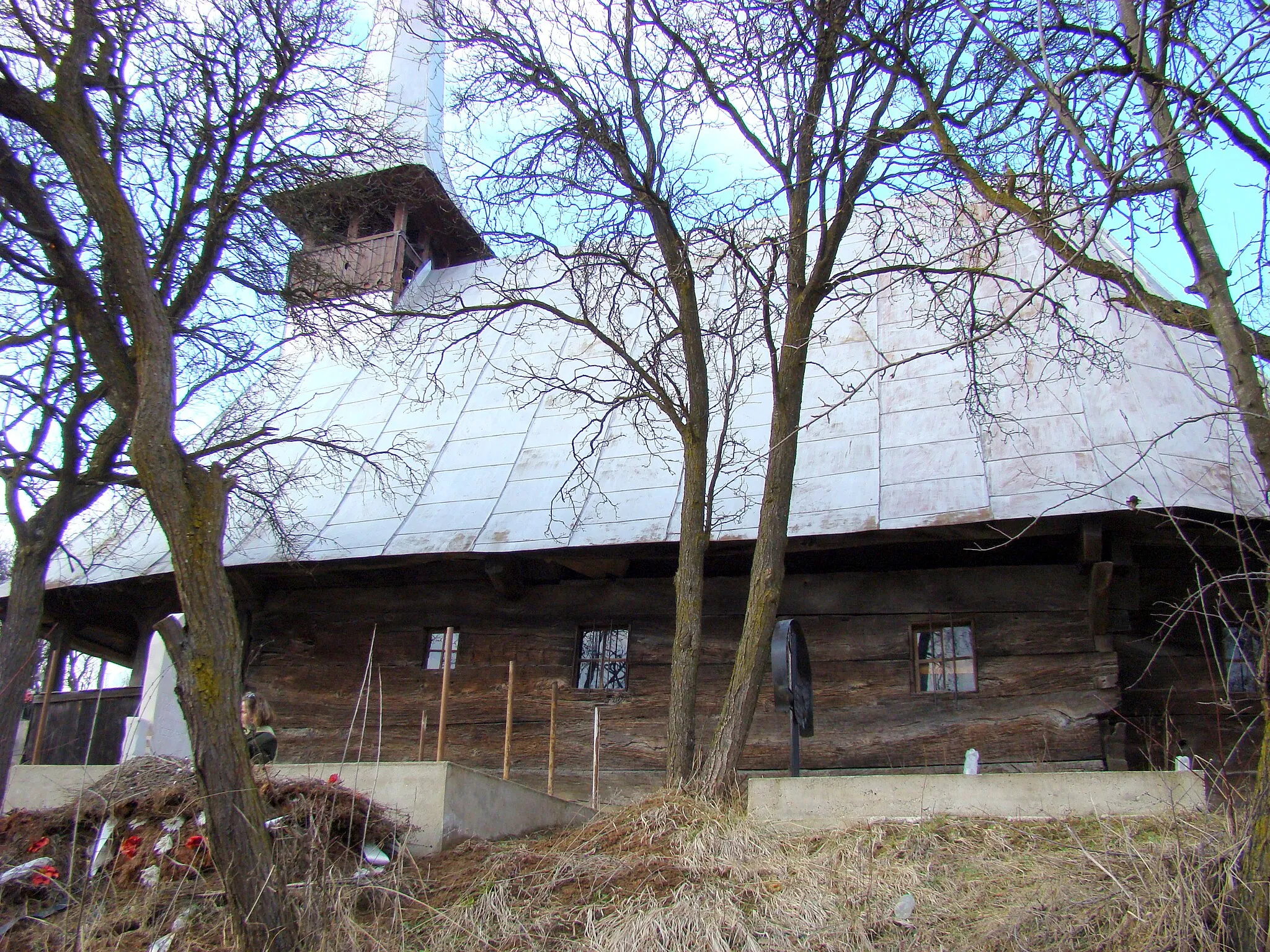 Photo showing: Wooden church in Sânpaul, Cluj County, Romania