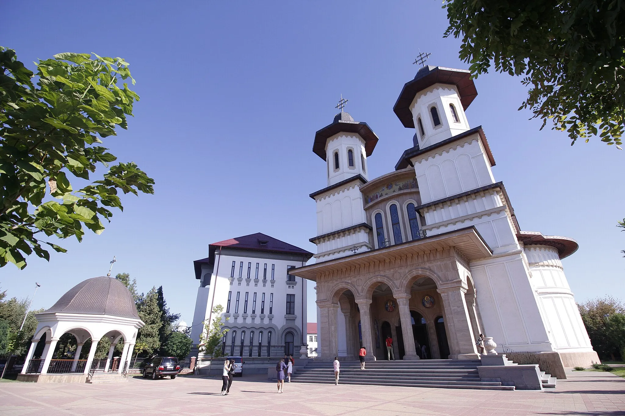 Photo showing: Ansamblul Episcopiei Buzăului
