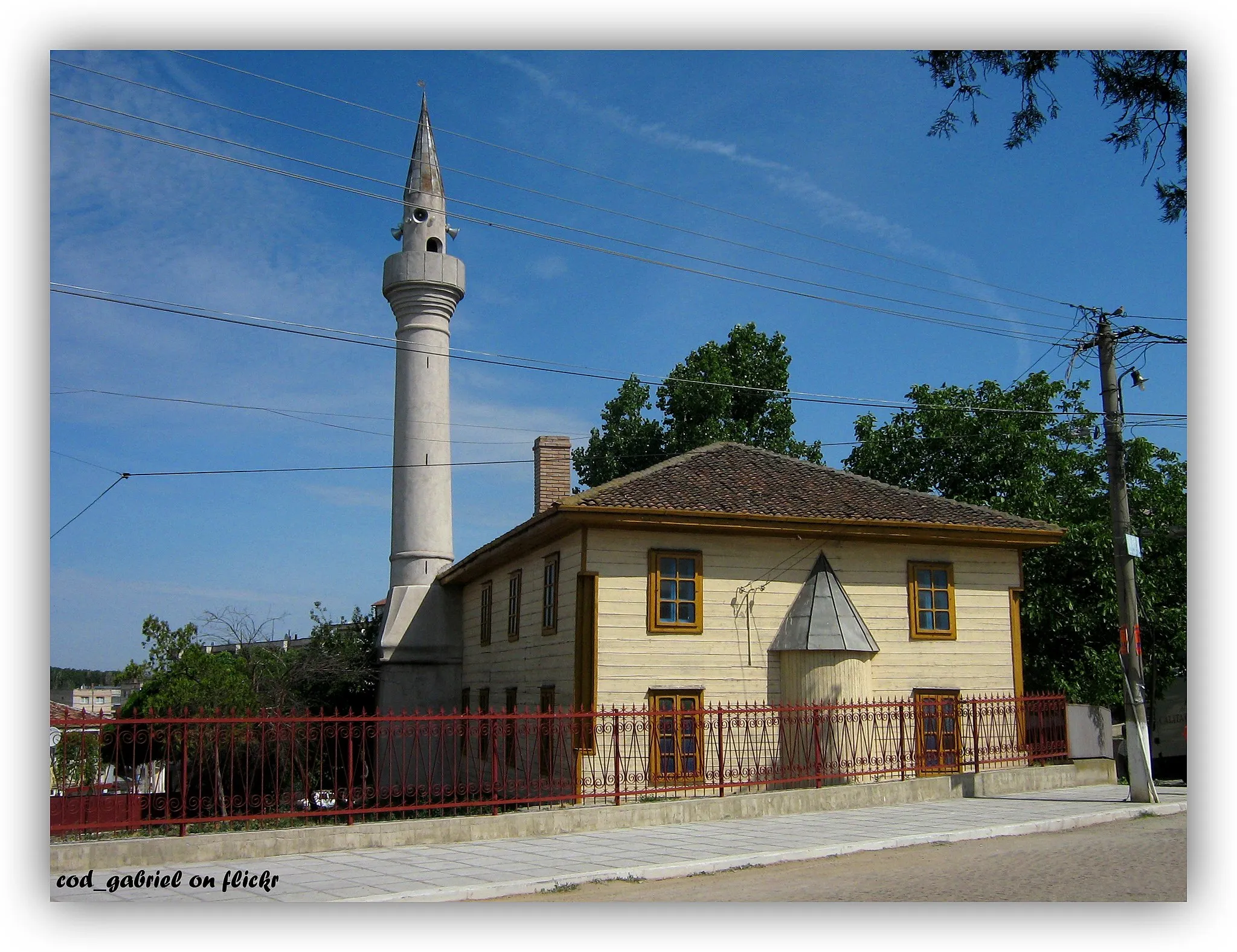 Photo showing: Mosque in Măcin (Turkish: Maçin) — a town in Tulcea County, Dobrogea, Romania.