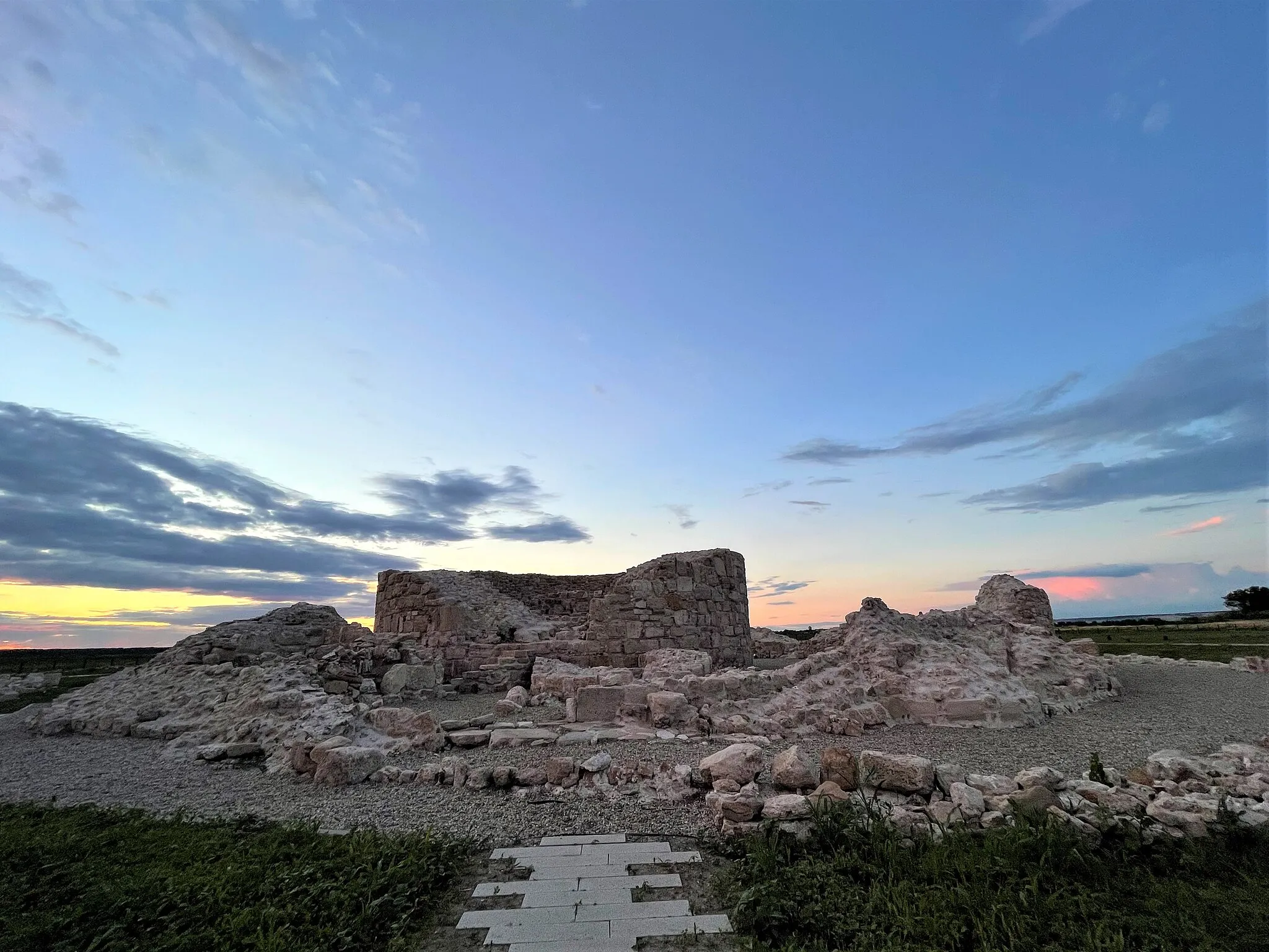 Photo showing: Cetatea Turnu după restaurare