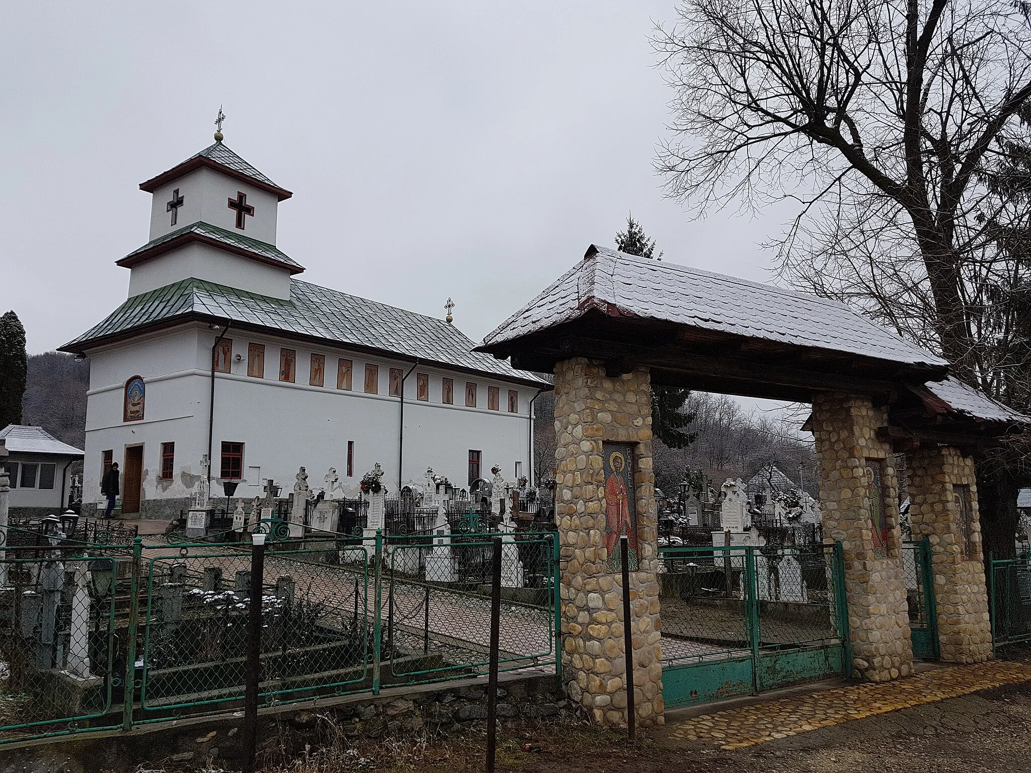 Photo showing: Biserica „Adormirea Maicii Domnului”