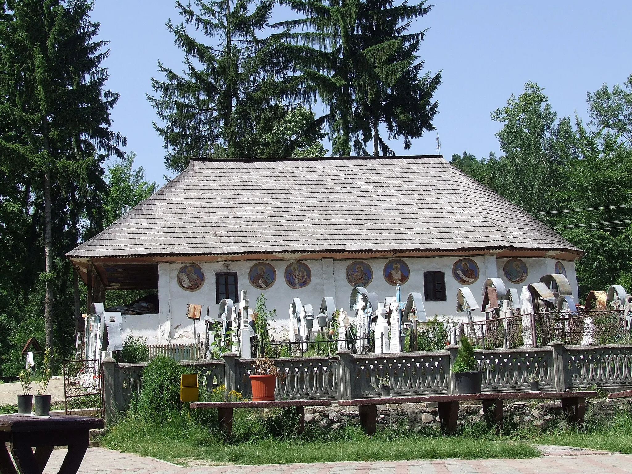 Photo showing: Biserica de lemn din Pietrarii de Sus, județul Vâlcea.