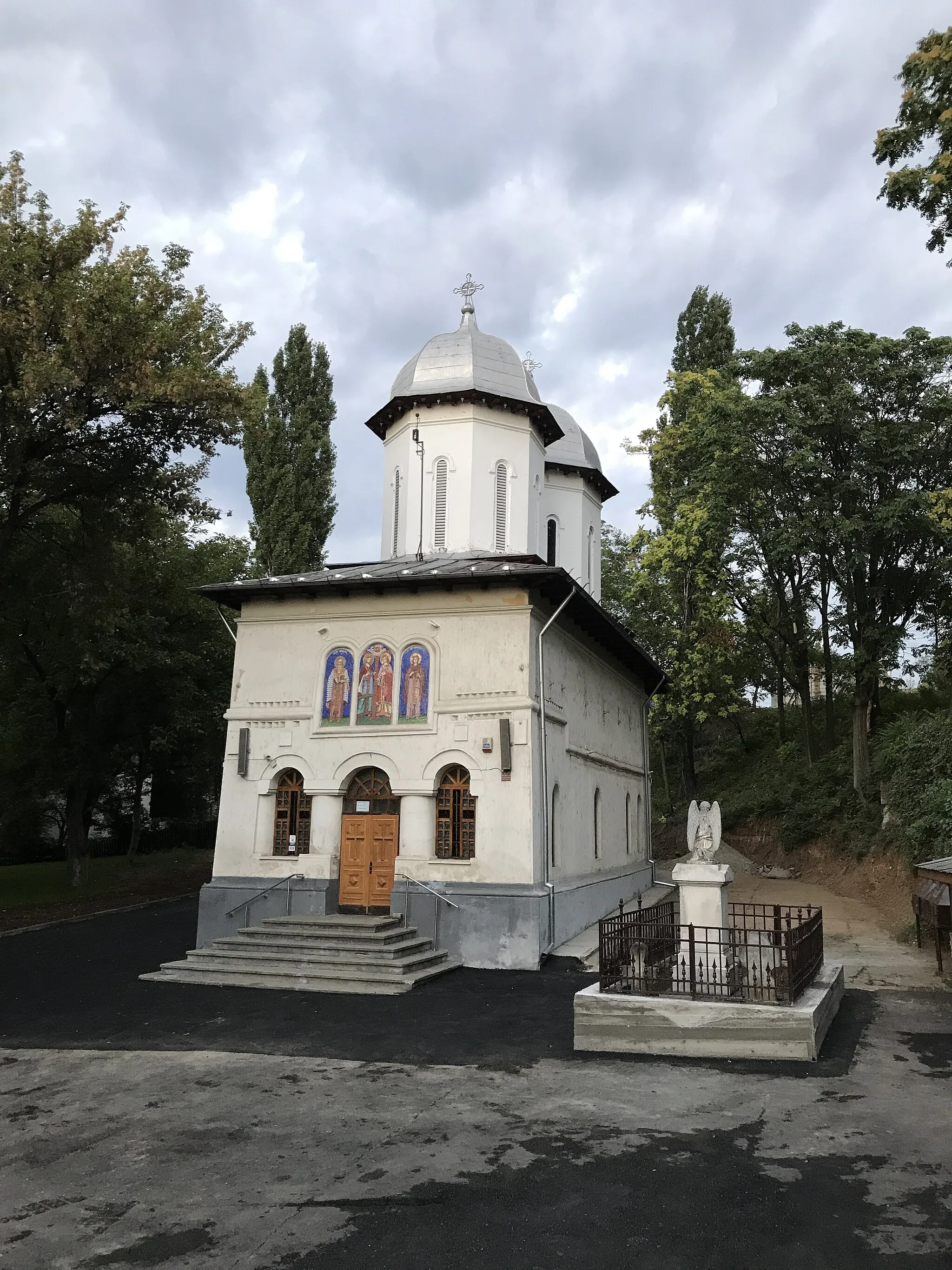 Photo showing: Biserica „Sf. Împărați”