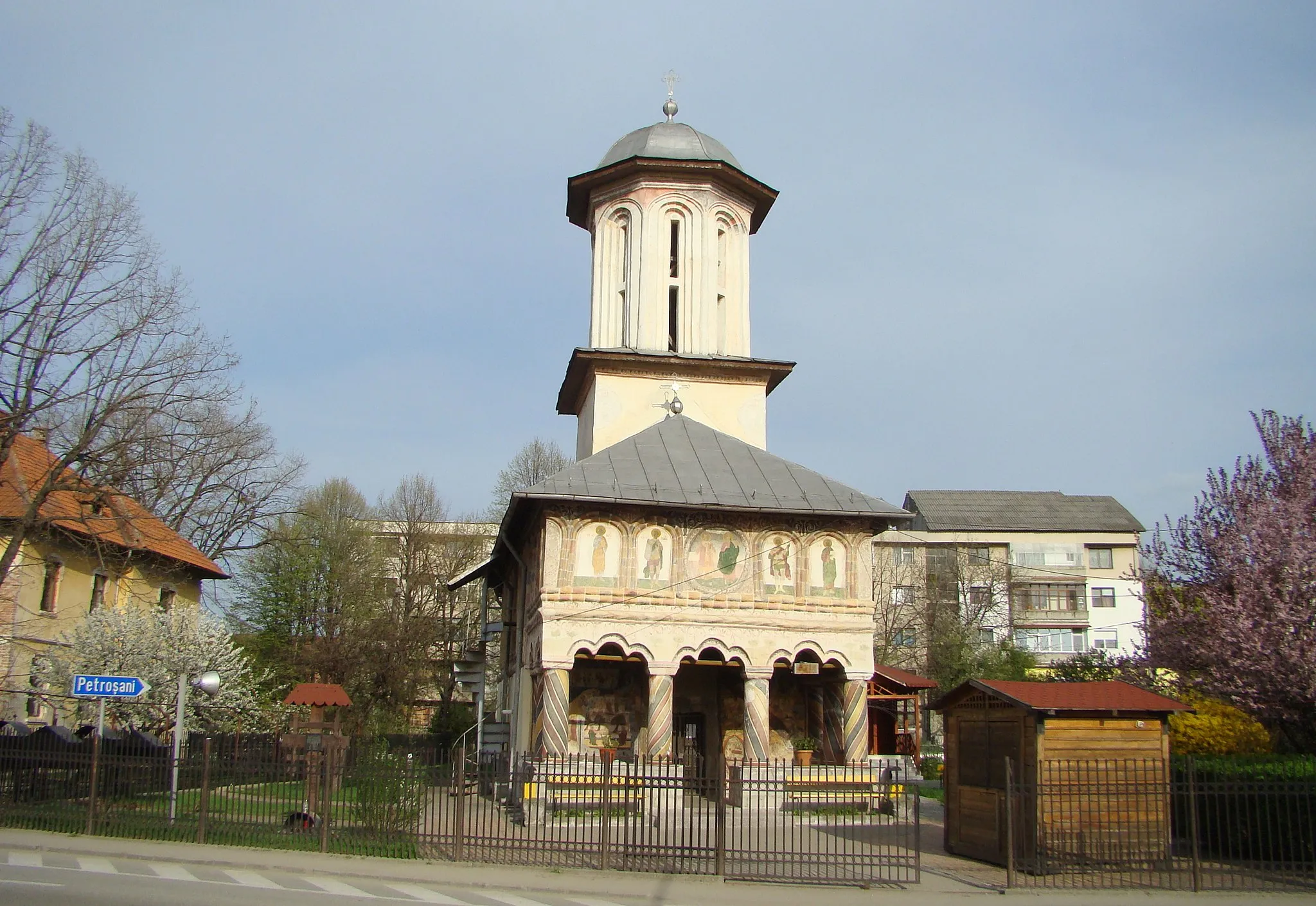Photo showing: Church of Saint Nicholas and Saint Andrew in Târgu Jiu, Gorj county, Romania