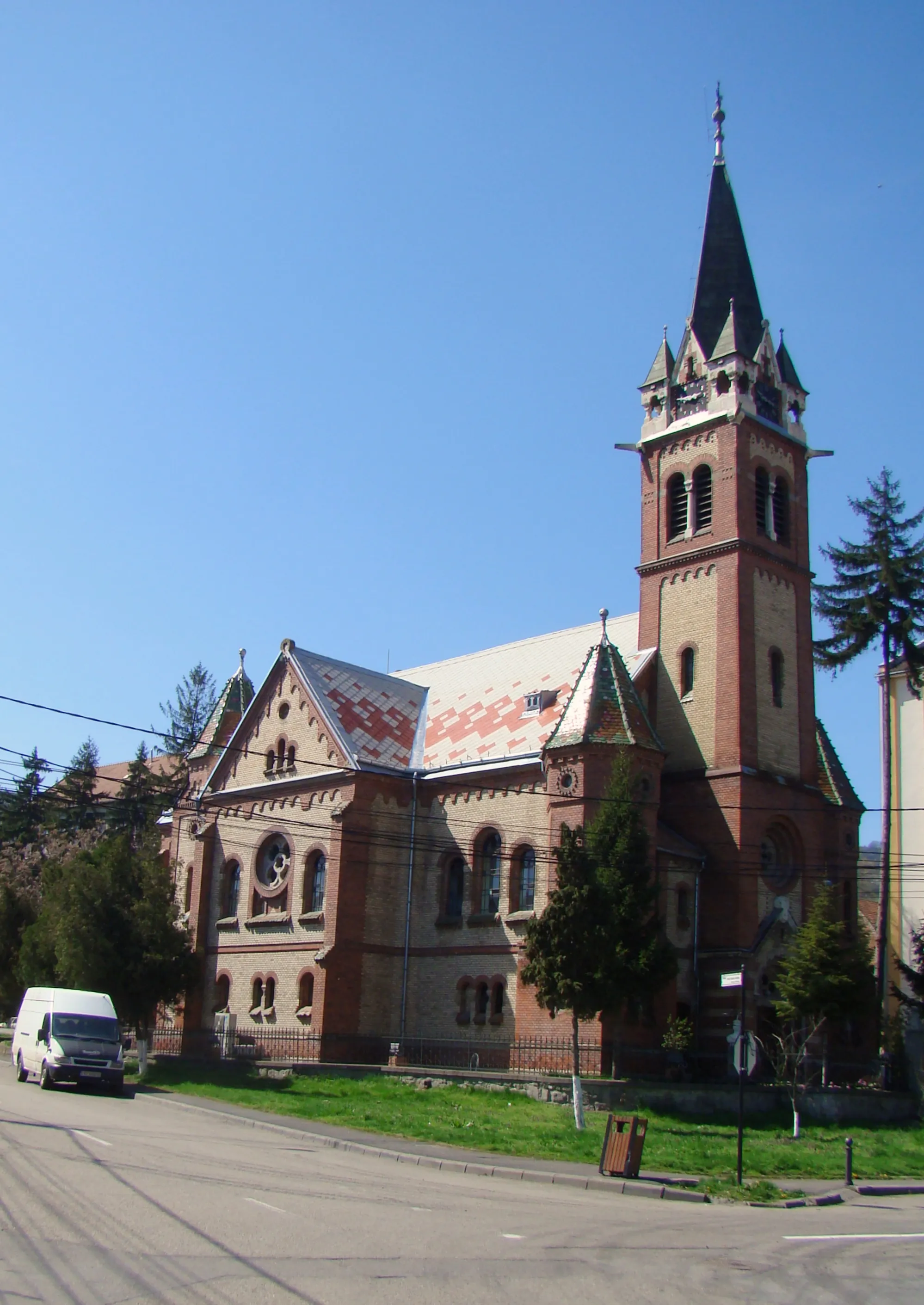 Photo showing: Reformed church in Deva, Hunedoara county, Romania