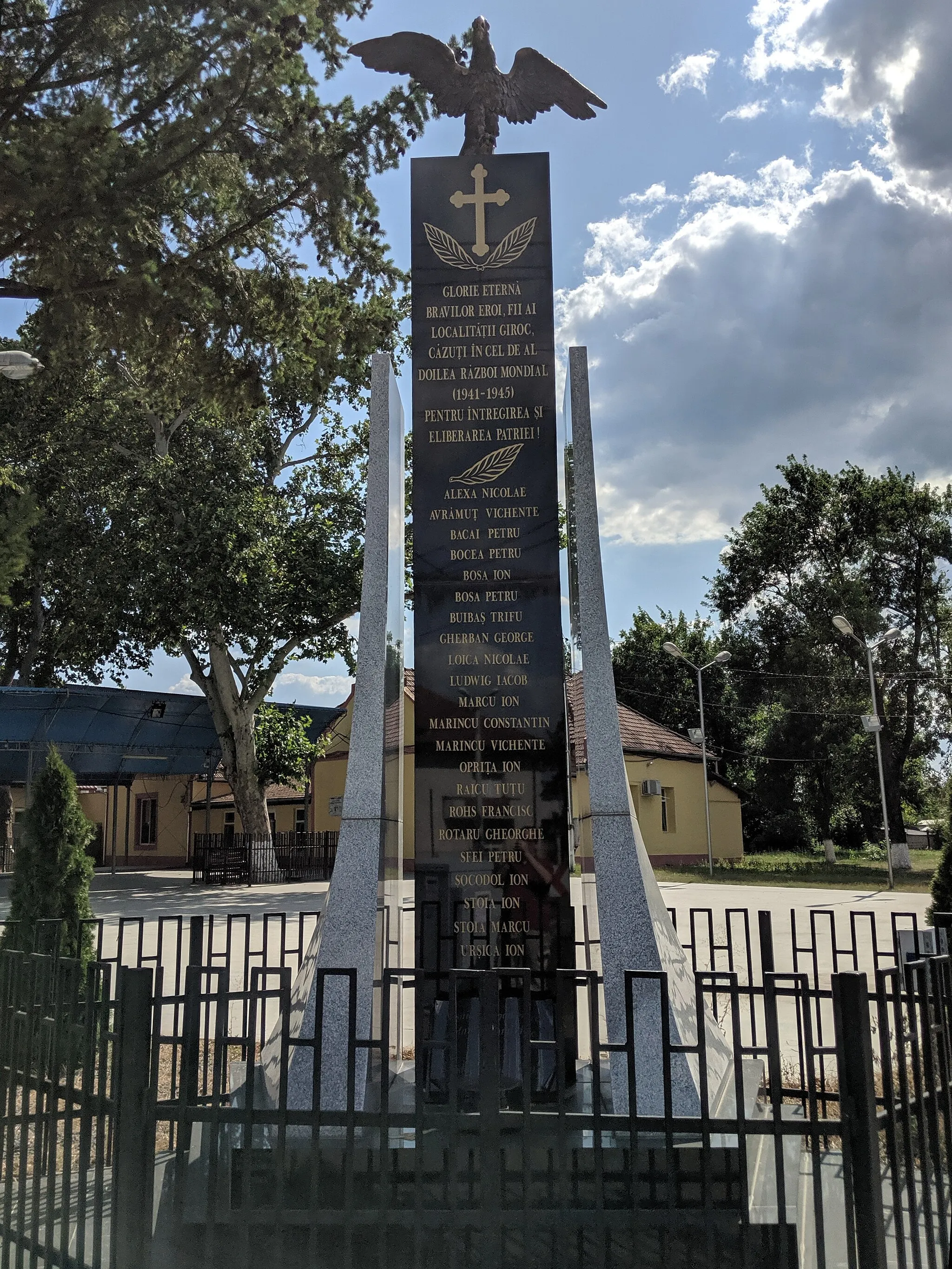 Photo showing: WW2 memorial in Giroc, Timis, Romania