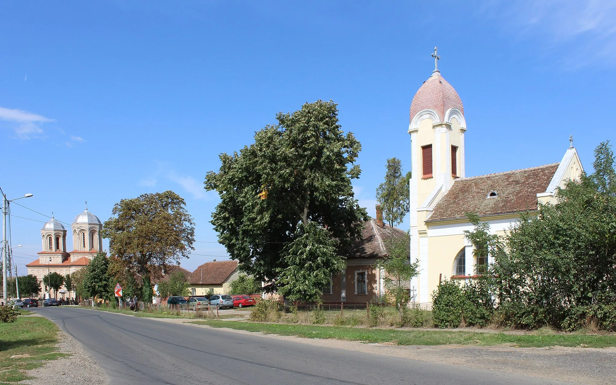 Photo showing: Stretch between the two churches on DN682, Zăbrani, Arad county, Romania, the 19th century