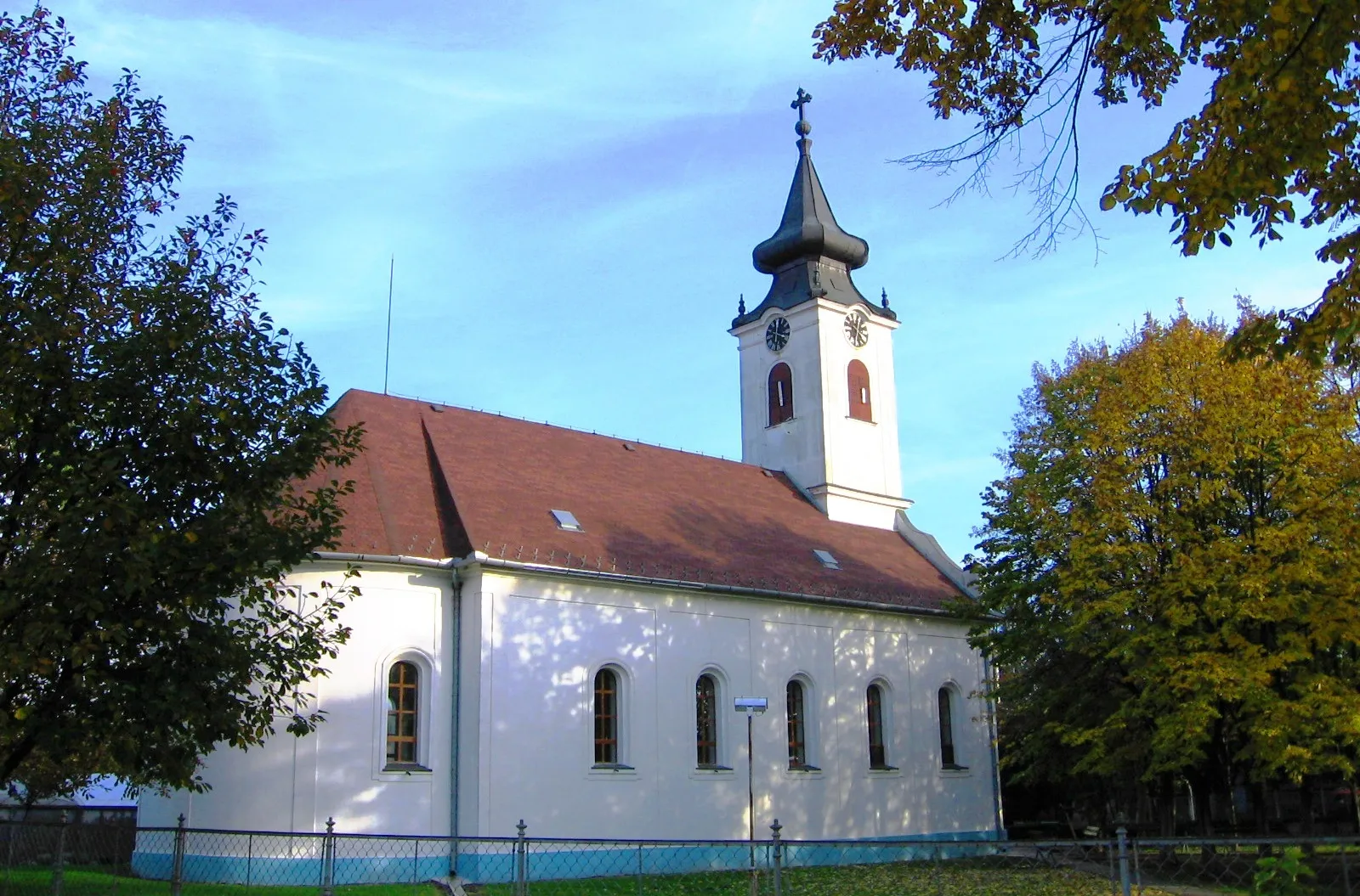 Photo showing: Slovak evangelical church in Gložan (Vojvodina, Serbia).