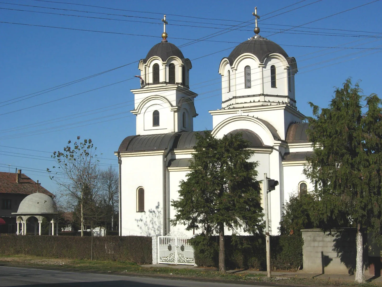 Photo showing: The new Orthodox church in Hrtkovci.