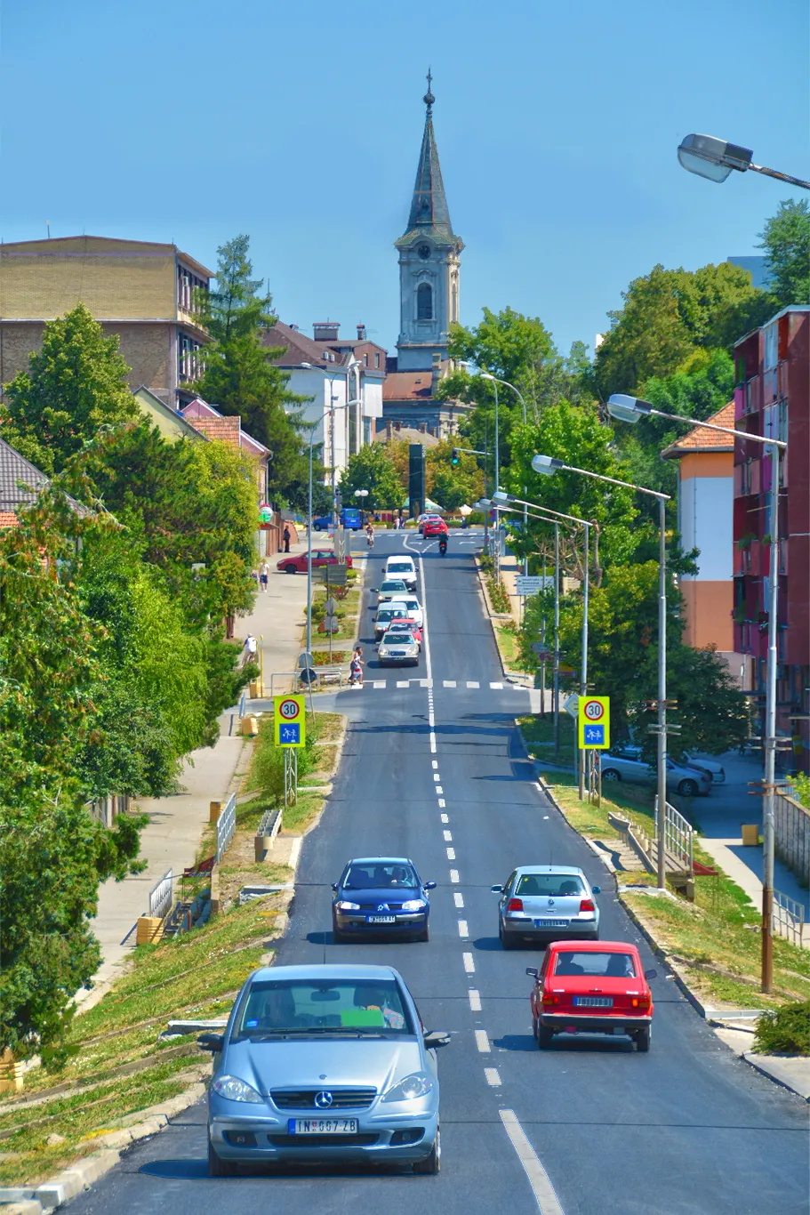 Photo showing: One of three main streets in Inđija. Cara Dušana street in Inđija