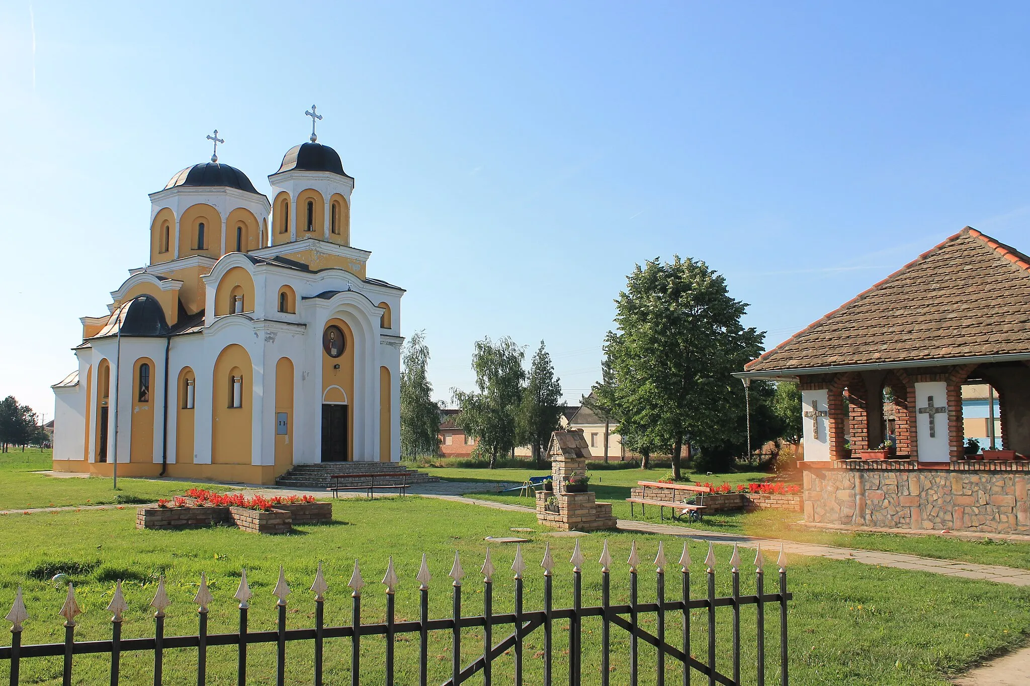 Photo showing: Nikinci, crkva Vaznesenja Gospodnjeg