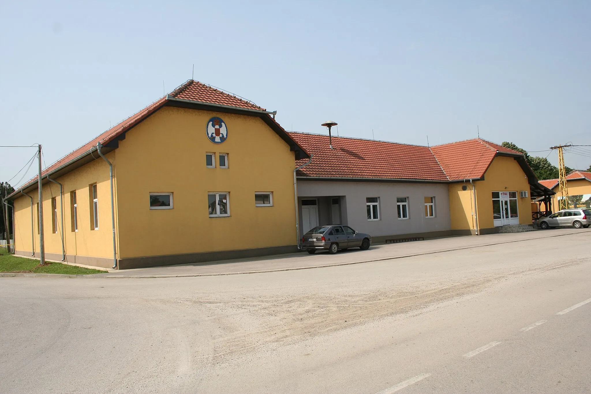 Photo showing: Zgrada Doma kulture, Ravnje