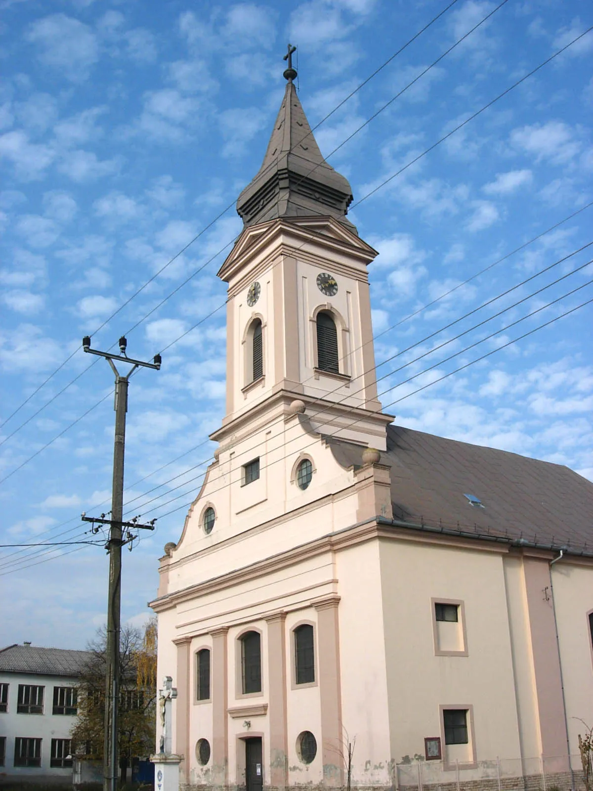 Photo showing: Saint Lawrence the Martyr Catholic Church in Sonta.