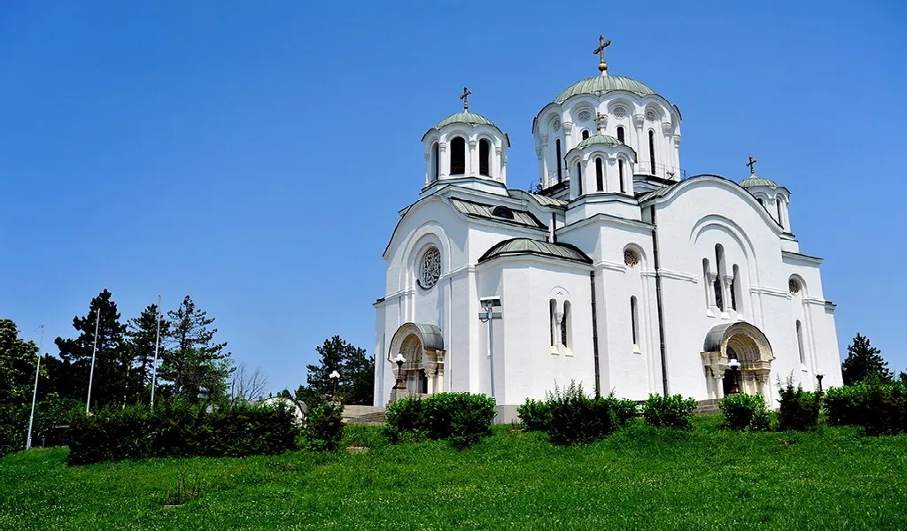 Photo showing: Exterior of Memorial Church- Lazarevac