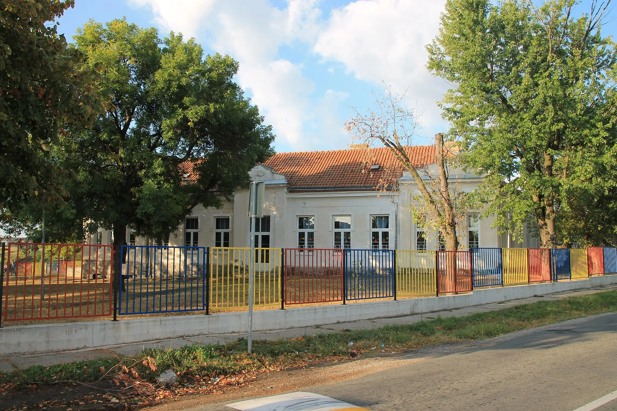 Photo showing: Zgrada predškolske ustanove