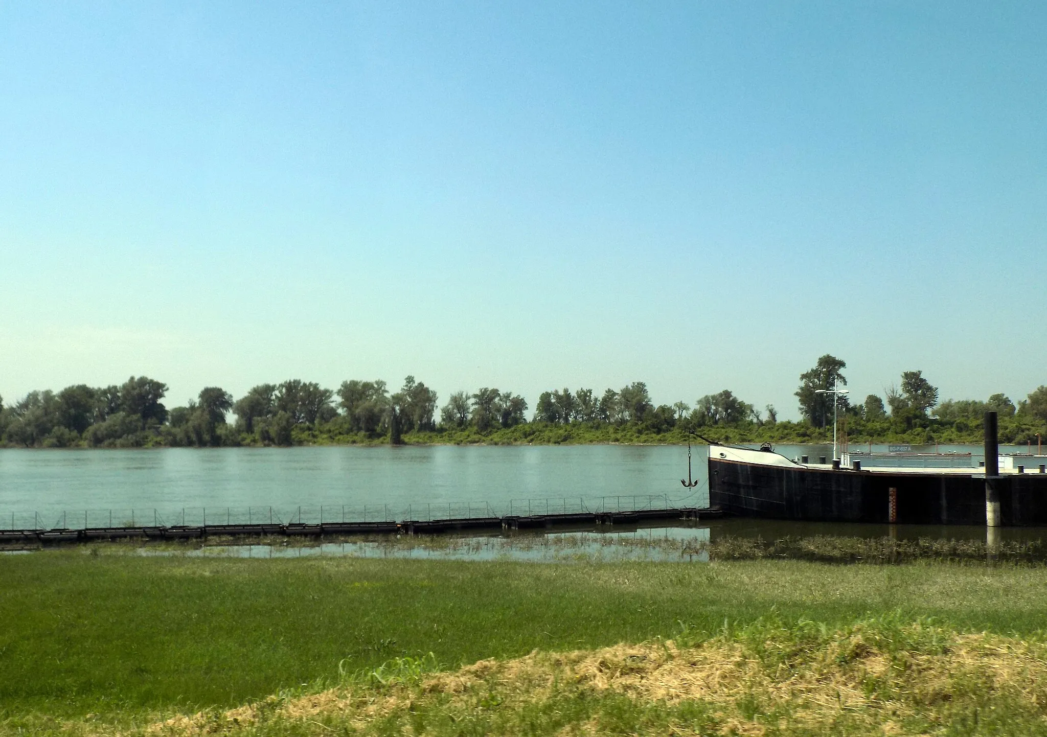 Photo showing: View from the road Ostružnica - Umka on the river Sava