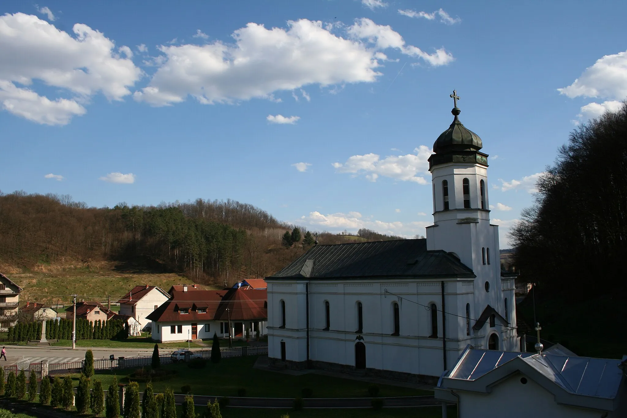 Photo showing: Crkve i spomen kosturnica