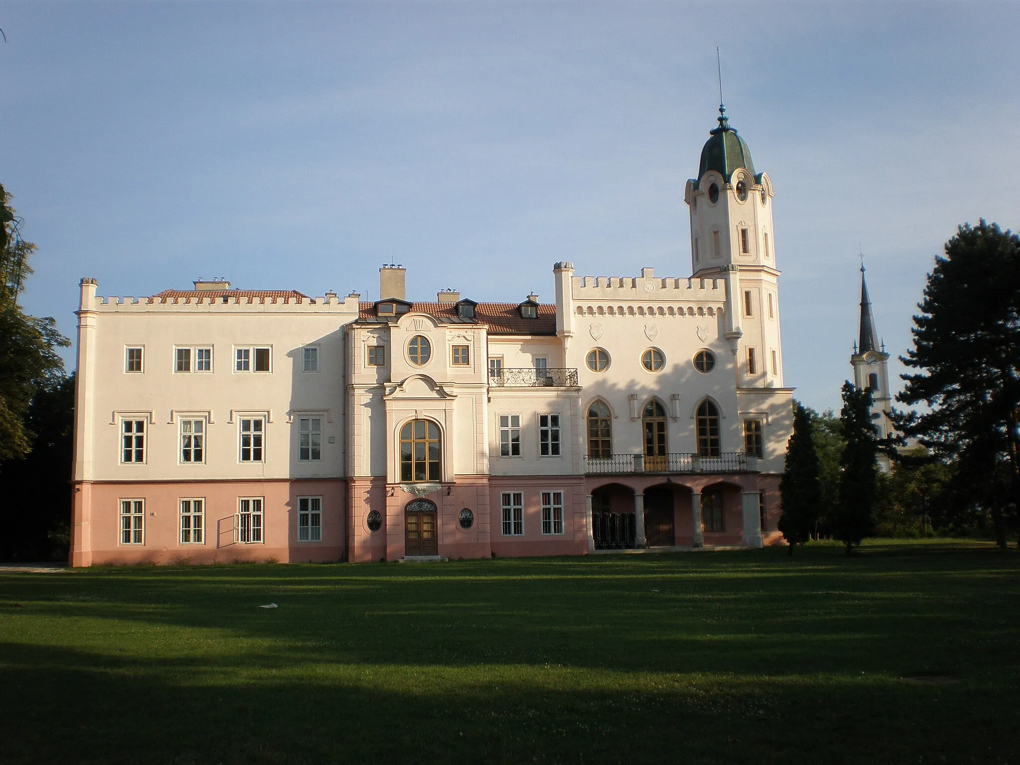 Photo showing: This media shows the protected monument with the number 108-406/1 CHMSK/108-406/1,CHMSK/108-406(other) in the Slovak Republic.