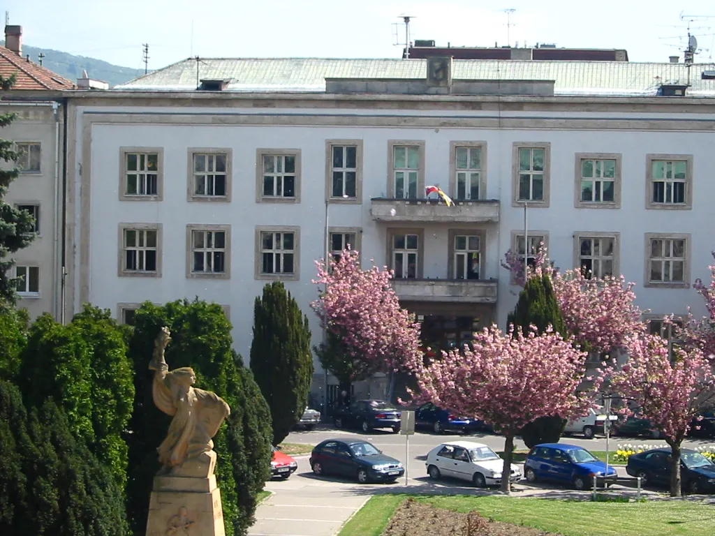 Photo showing: Mestský úrad - detail