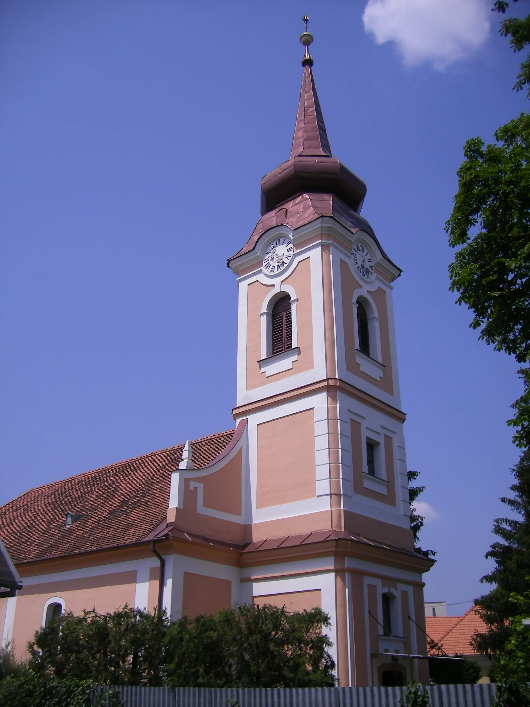 Photo showing: Nagymegyer - református templom