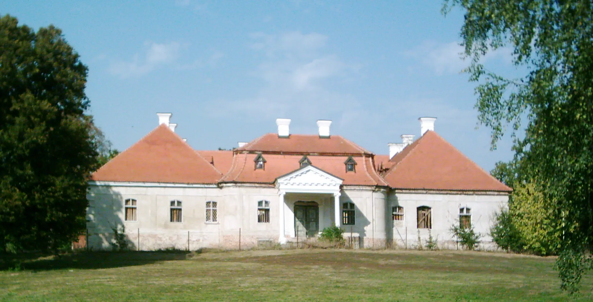 Photo showing: Želiezovce, Schubert´s park,manor