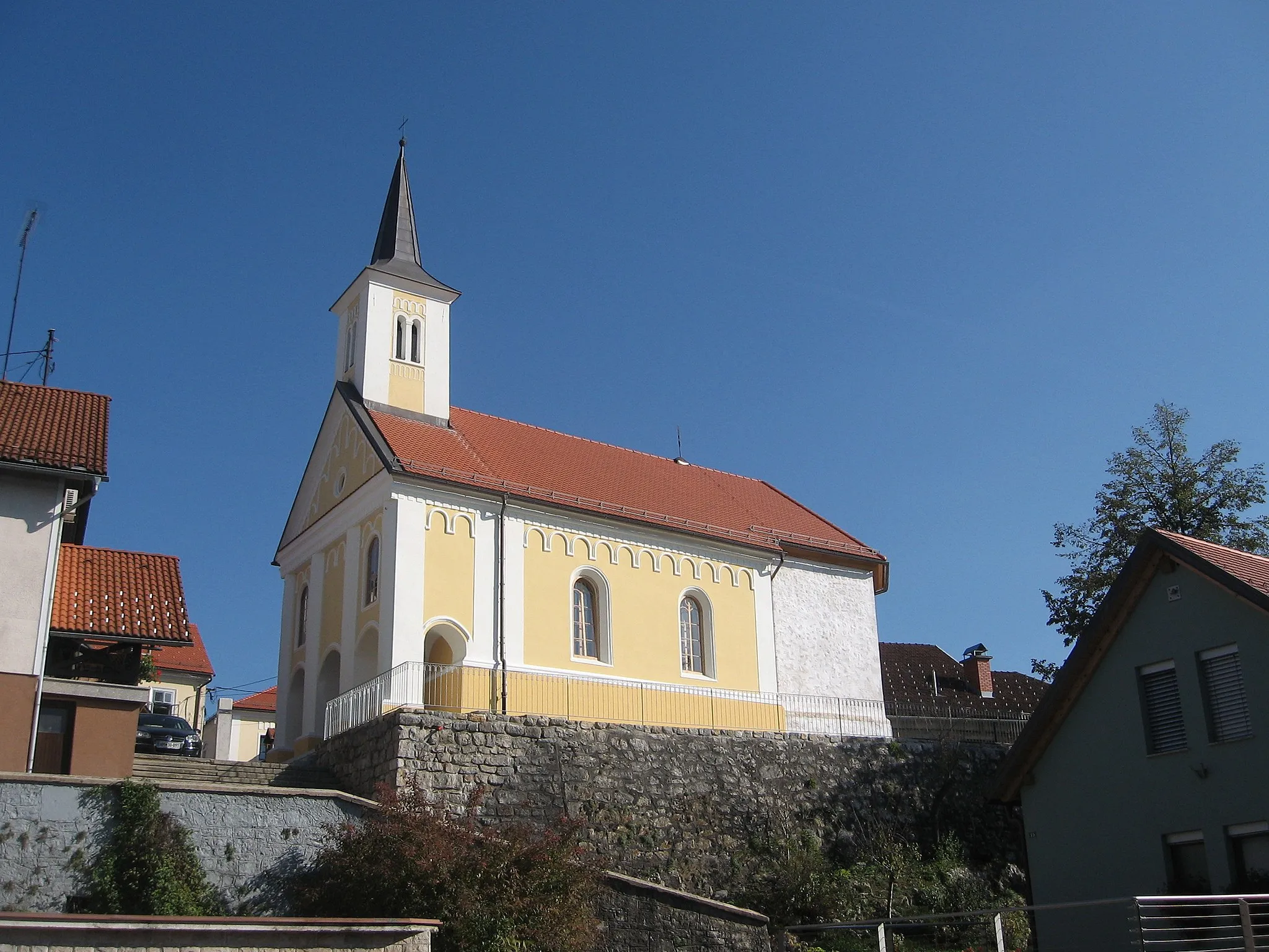 Photo showing: Cerkev sv. Duha, sl:Črnomelj, Slovenia,