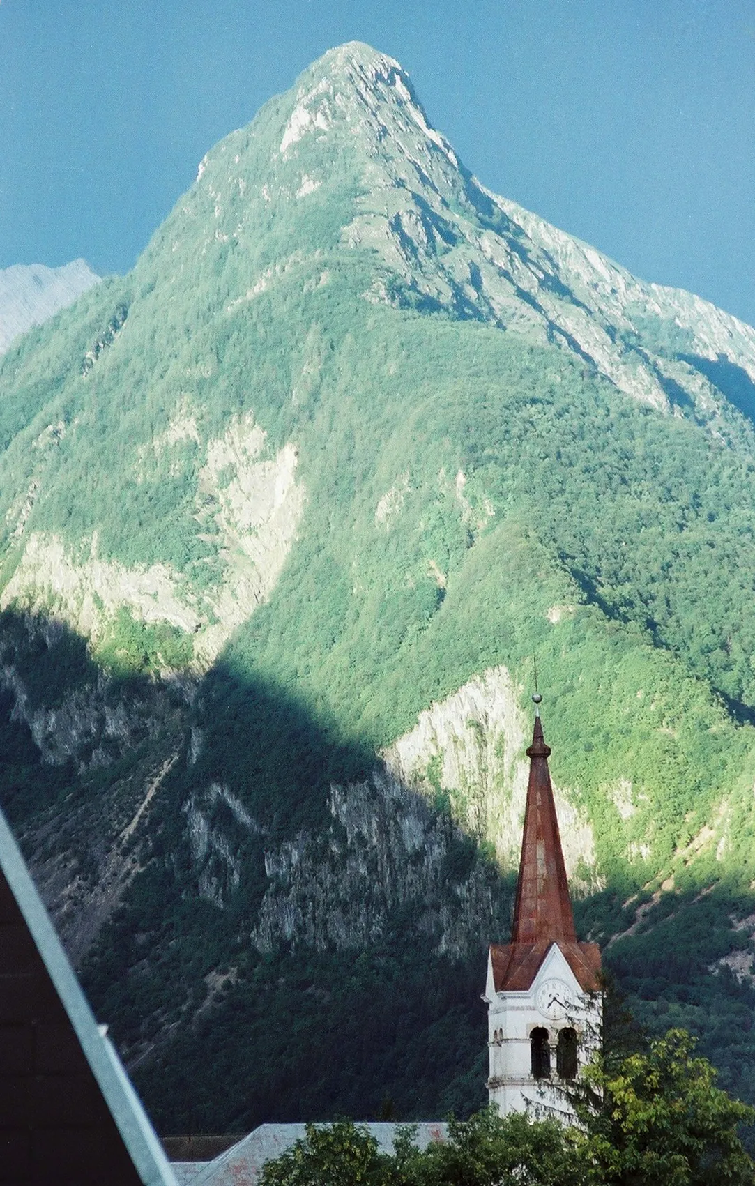 Photo showing: Svinjak, mountain in the Julian Alps, above town Bovec, Slovenia