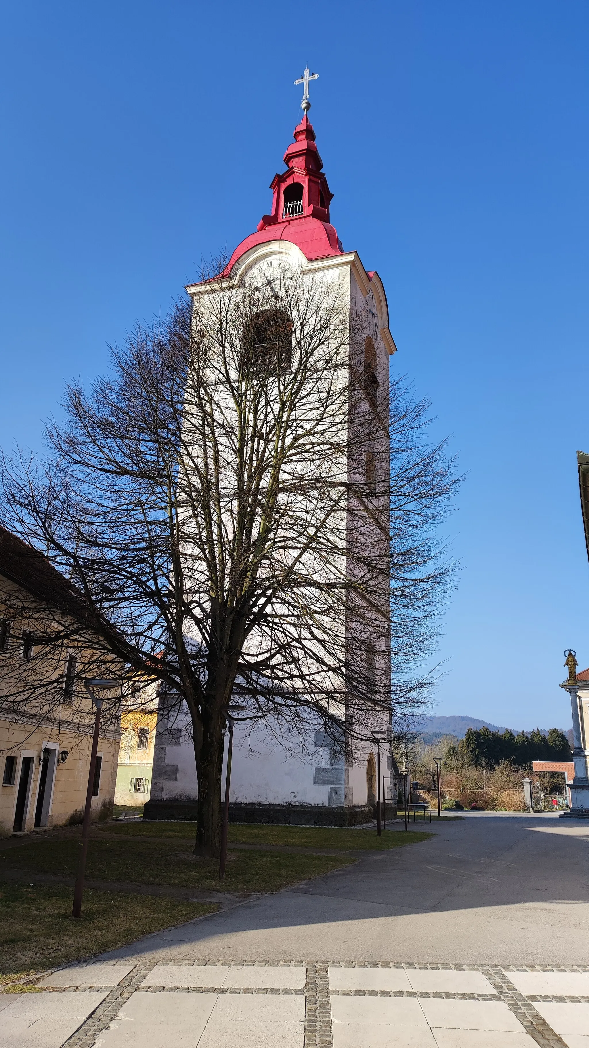 Photo showing: Free standing bell tower of the St. Michael's church in Mengeš.