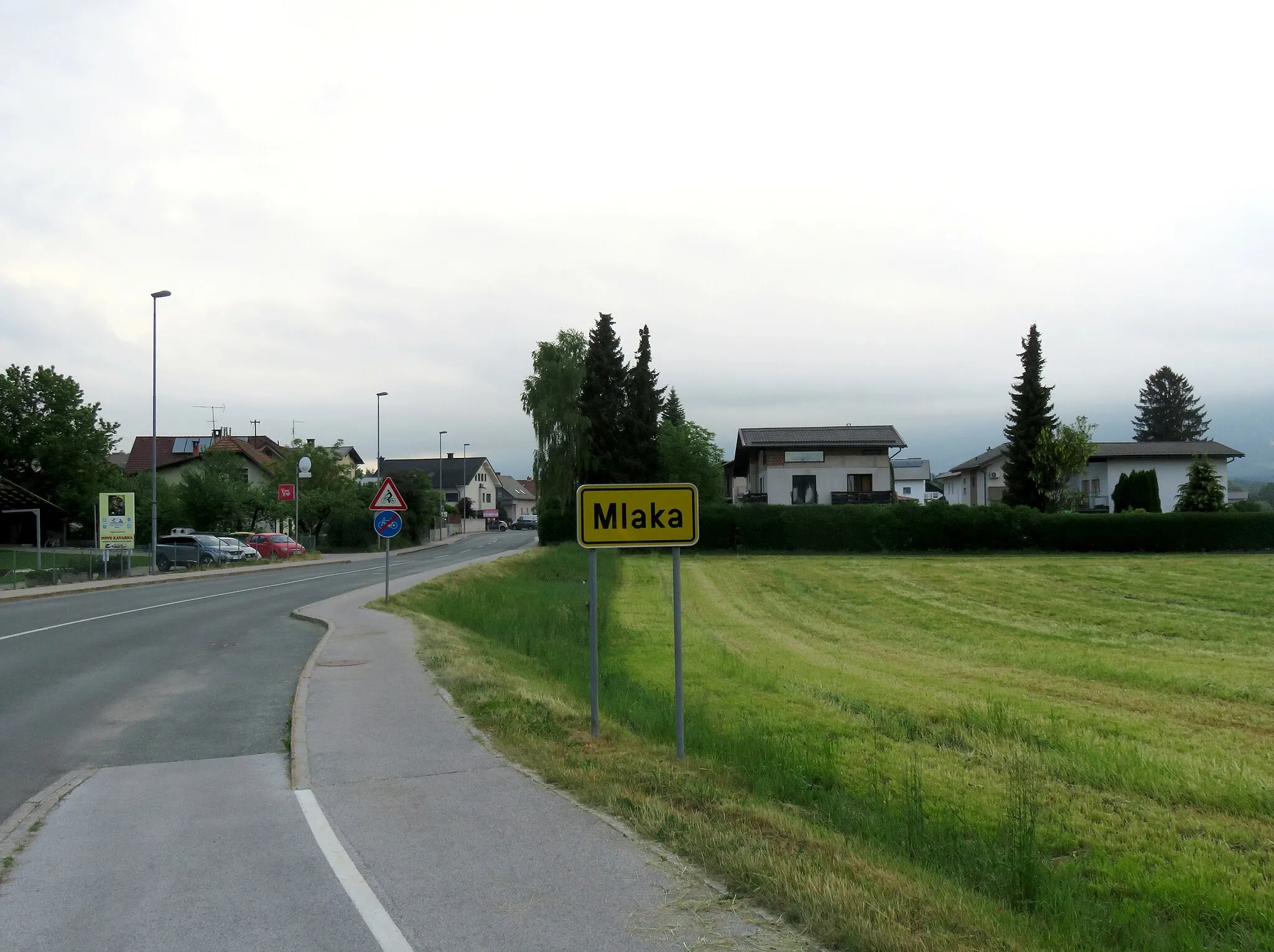 Photo showing: Mlaka pri Kranju, Municipality of Kranj, Slovenia