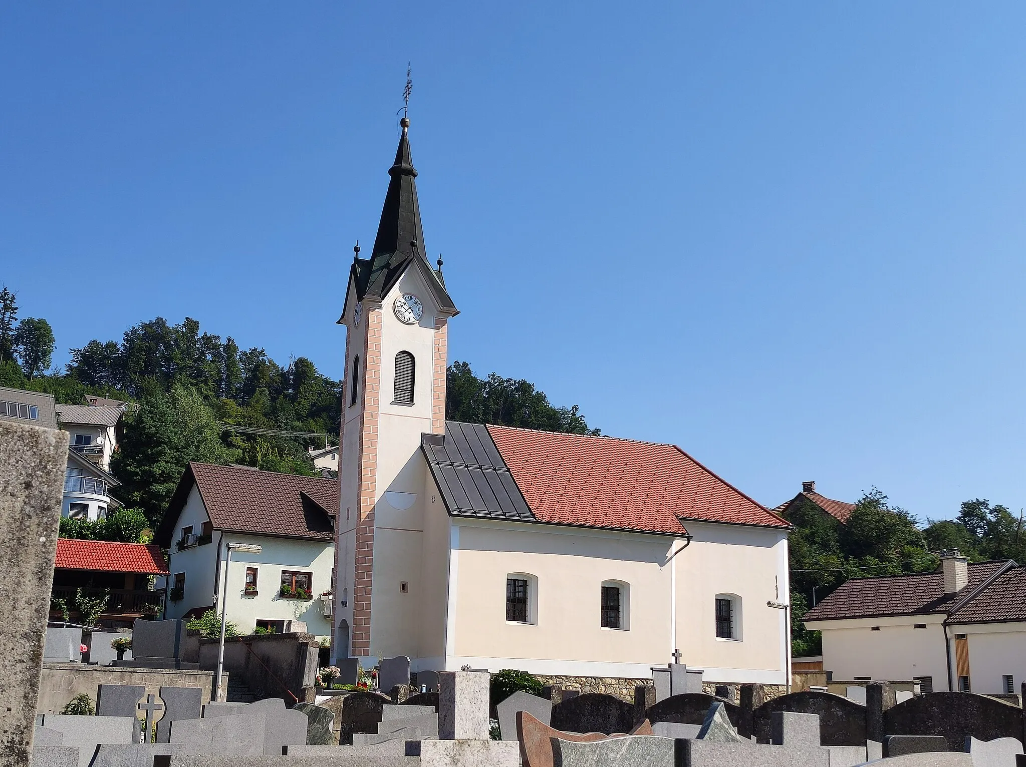 Photo showing: St. Martin's church in Notranje Gorice.