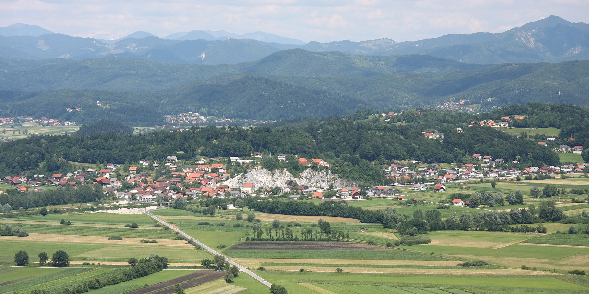 Photo showing: Notranje Gorice, a town in Brezovica municipality, Slovenia