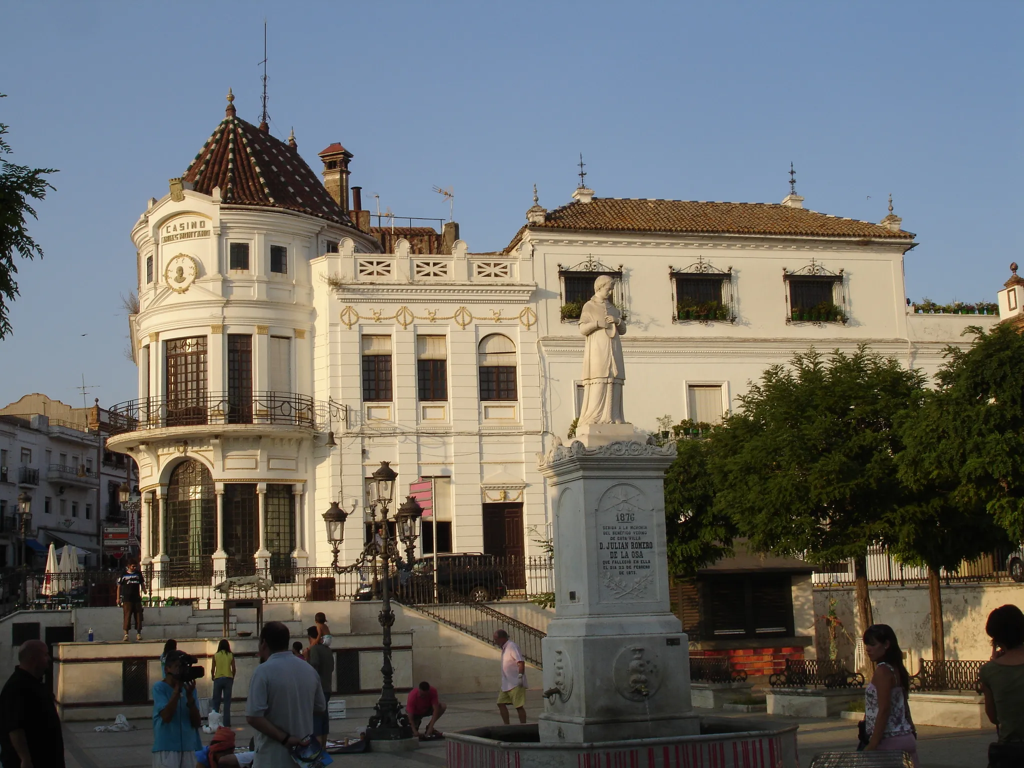 Photo showing: Edificio del Casino. Aracena (Huelva, España).

Fotografía por comakut.