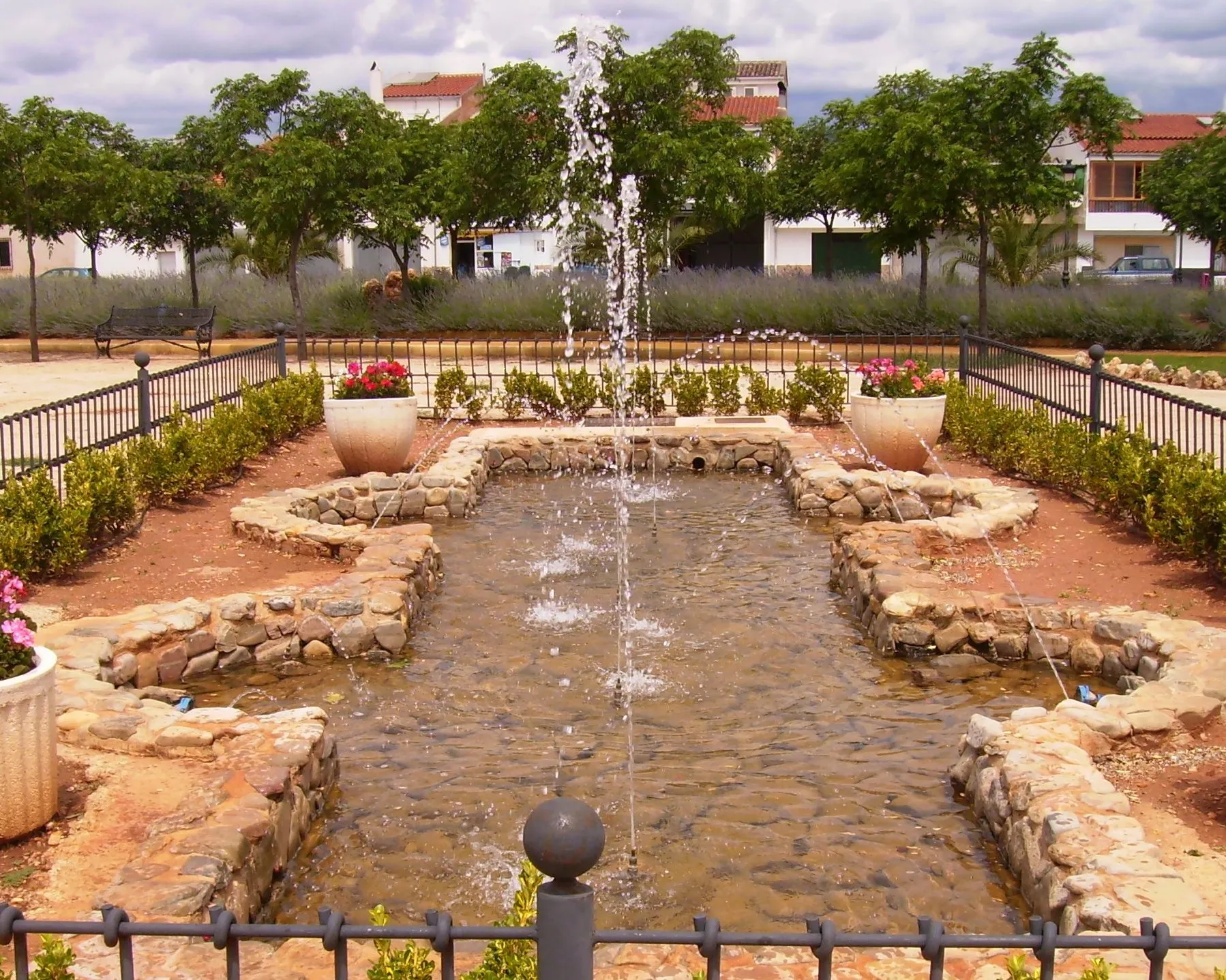 Photo showing: Estanque en el Parque San Francisco de Asís, en Arroyo del Ojanco, Jaén, España.