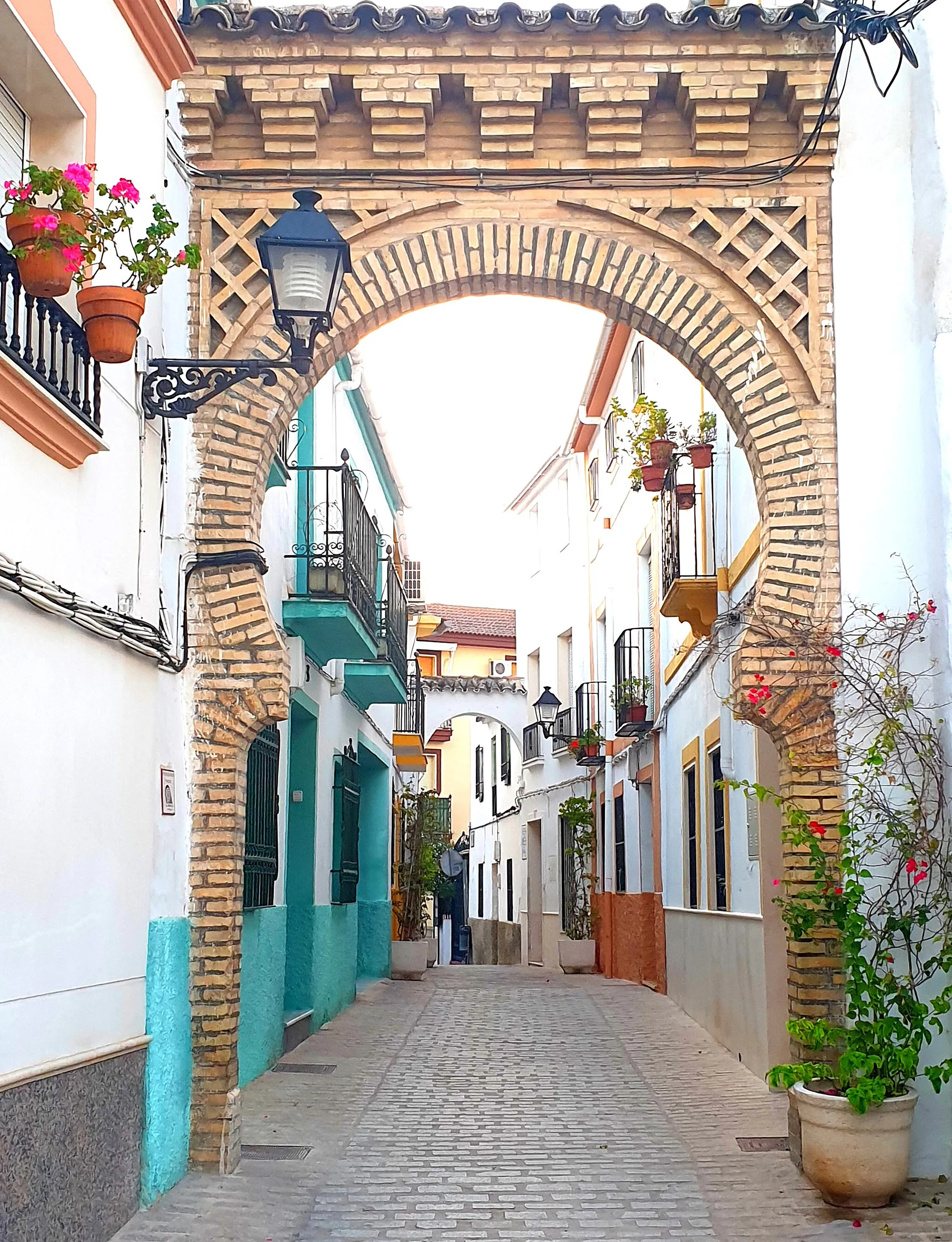 Photo showing: La Puerta del Sol del barrio del Cerro en la ciudad de Cabra, Córdoba.
