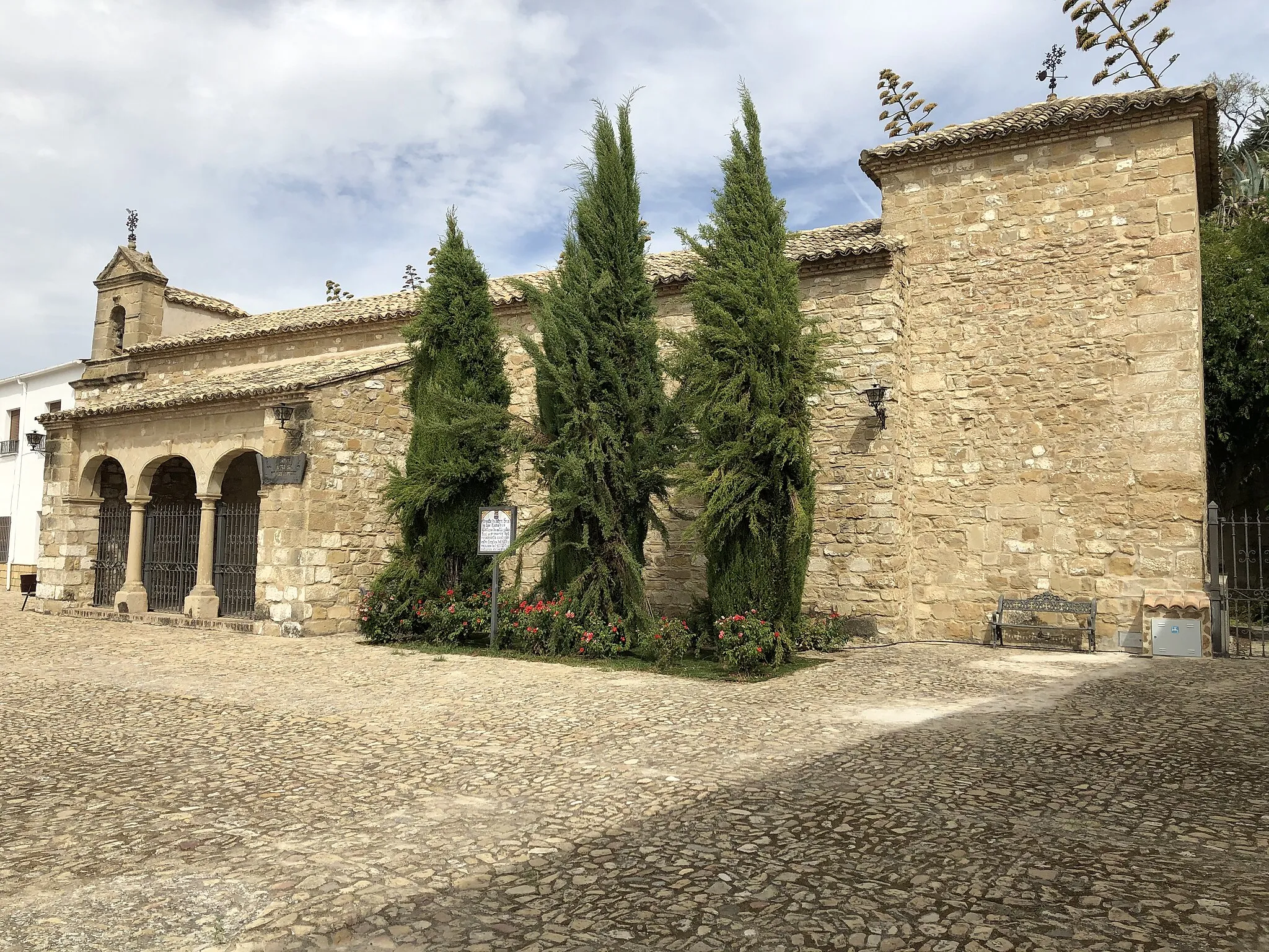 Photo showing: Fotografía de la fachada de la Ermita de Nuestra Señora de los Remedios de Canena
