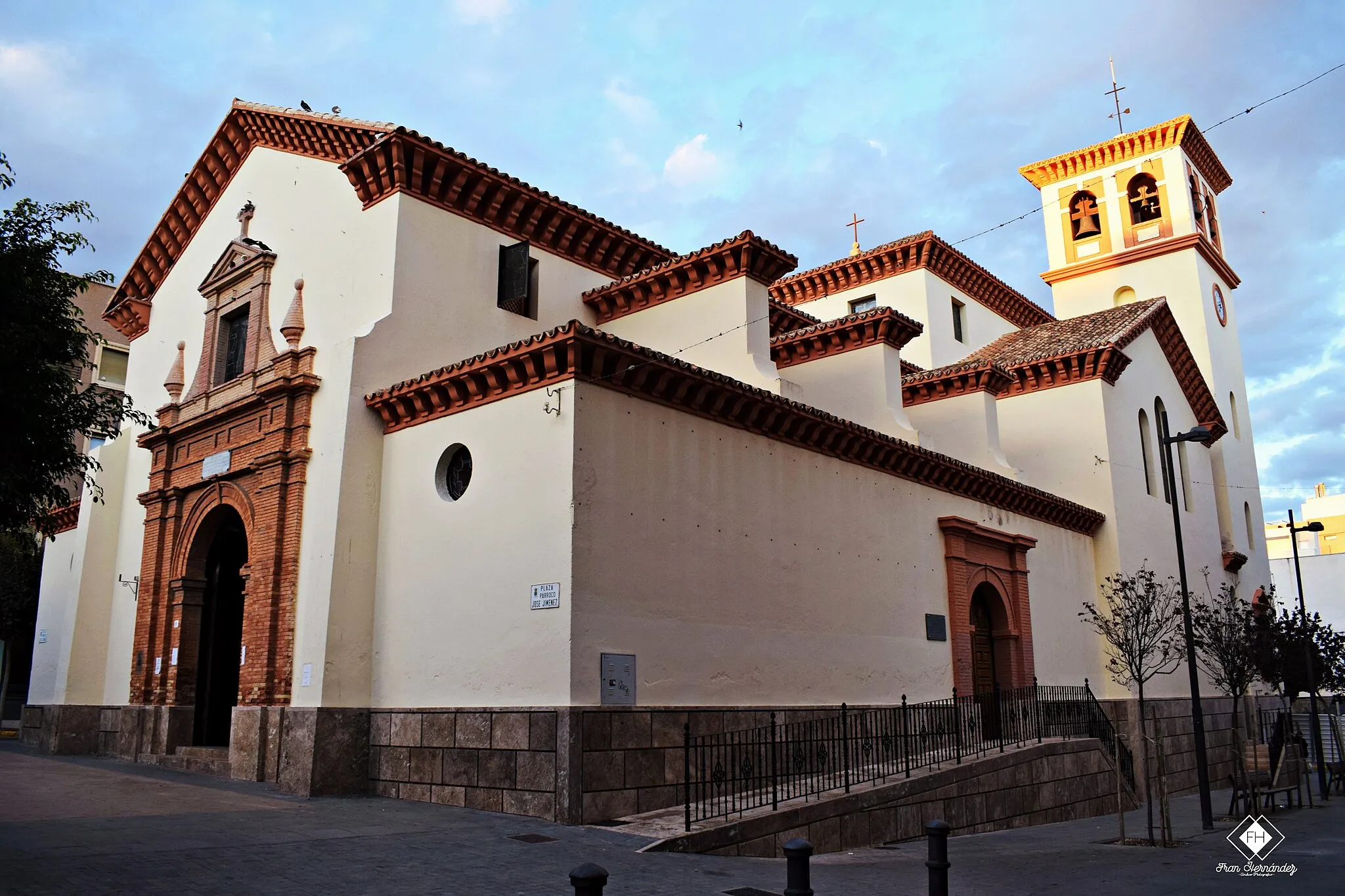 Photo showing: Iglesia Parroquial de San Isidro Labrador de la ciudad de El Ejido en la provincia de Almería.