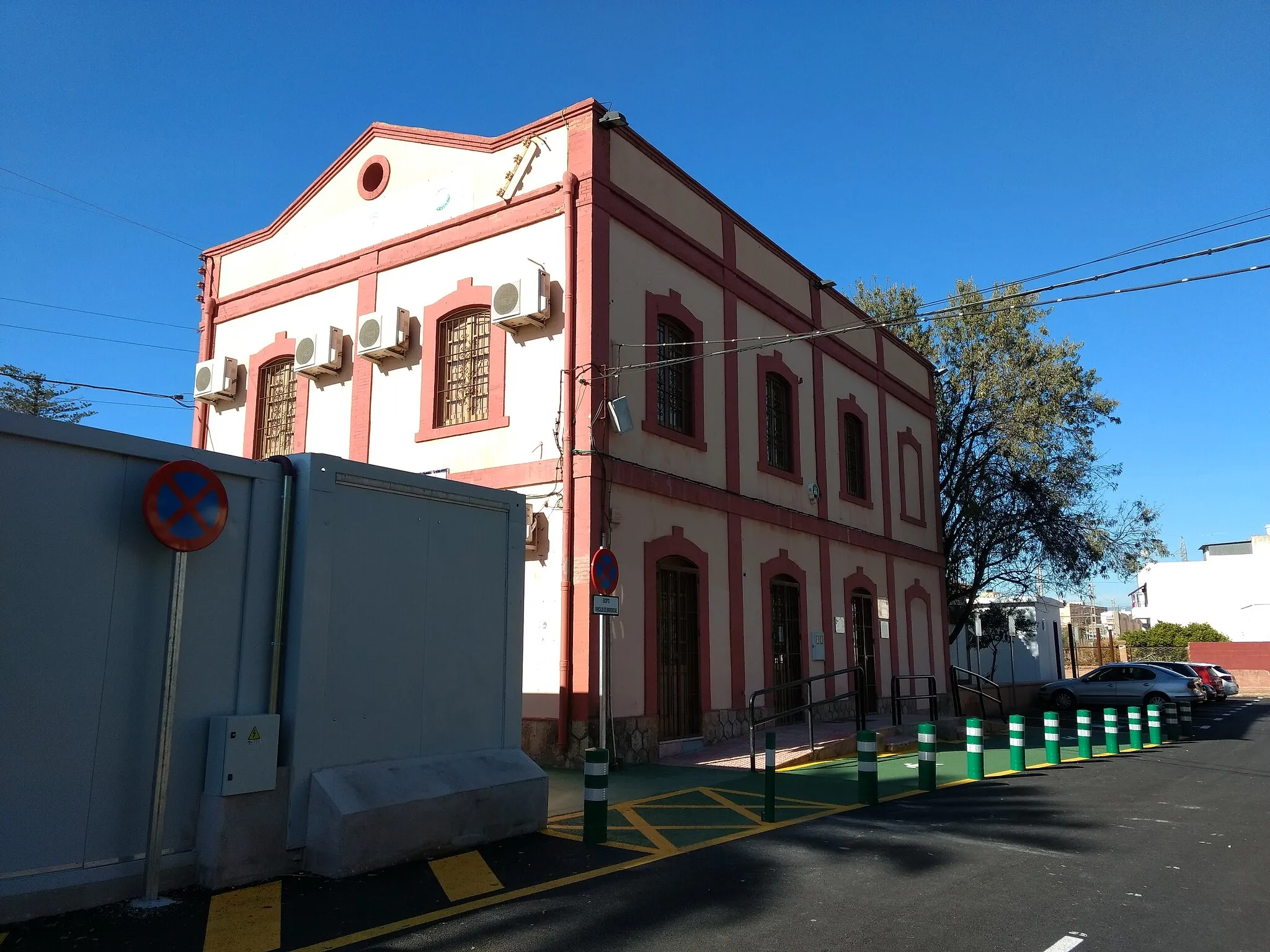 Photo showing: Vista de la estación de ferrocarril.