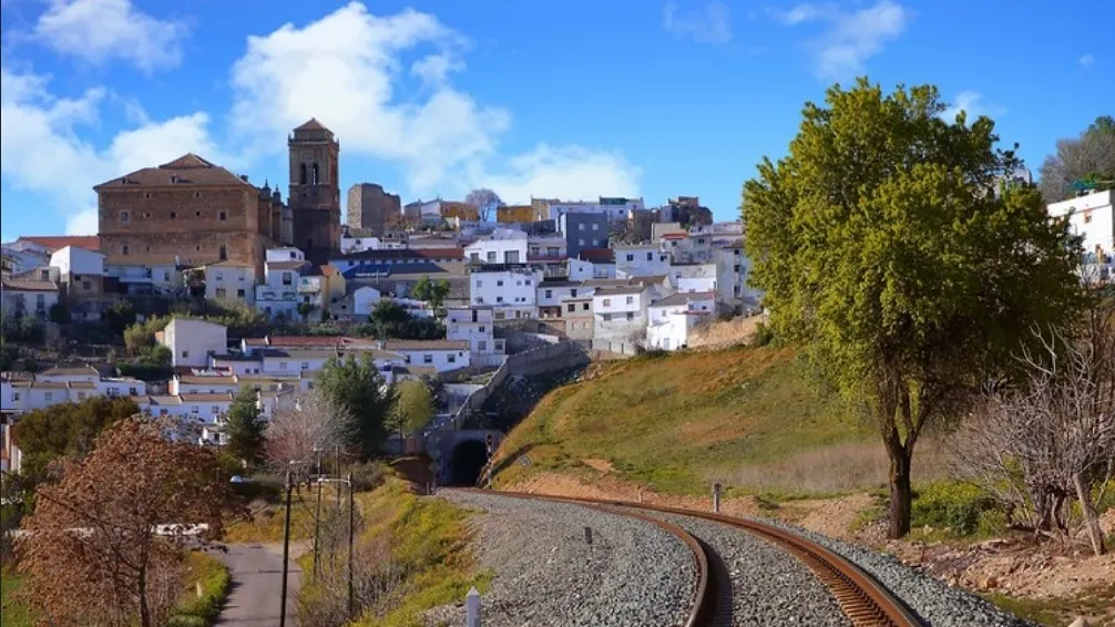 Photo showing: Vista de la localidad de Iznalloz, en la provincia de Granada (España)