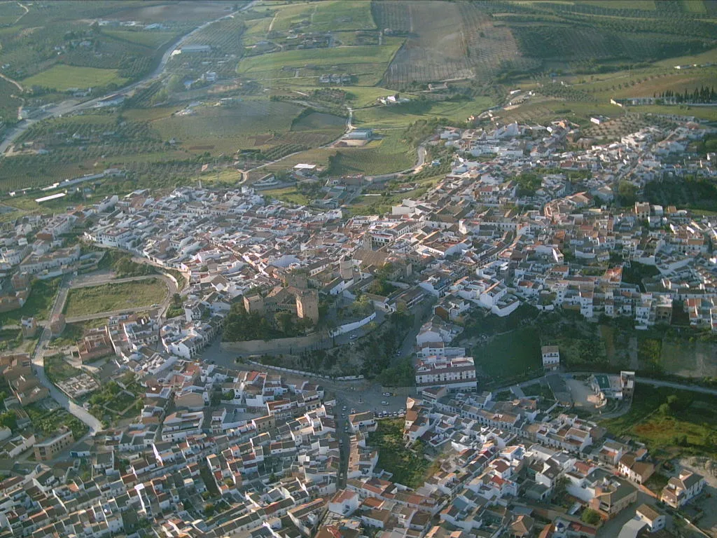 Photo showing: Fotografía aérea de la localidad de Montemayor (Córdoba, España)