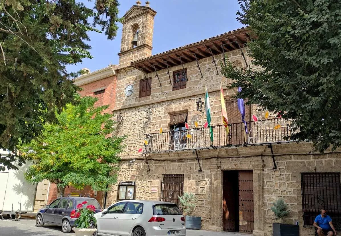 Photo showing: Ayuntamiento de Noalejo. Antiguo convento de la Orden de los Mínimos (siglo XVI)