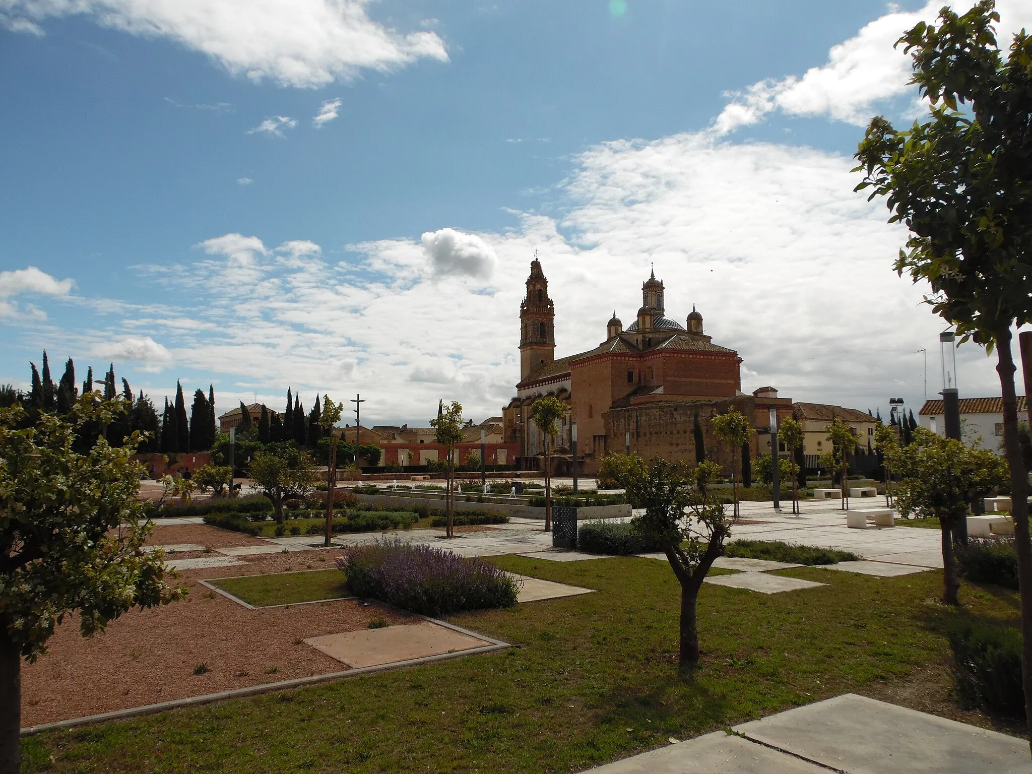 Photo showing: Vista general del Convento de Santa Clara, en el municipio cordobés de Palma del Río (Córdoba).