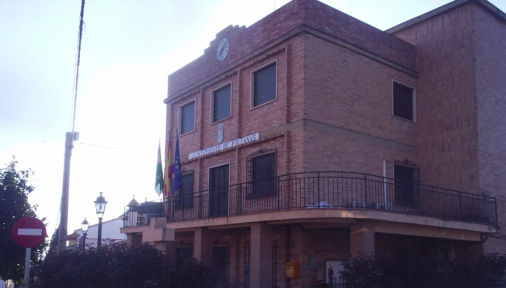 Photo showing: Vista del ayuntamiento de Pulianas, en la provincia de Granada (España)