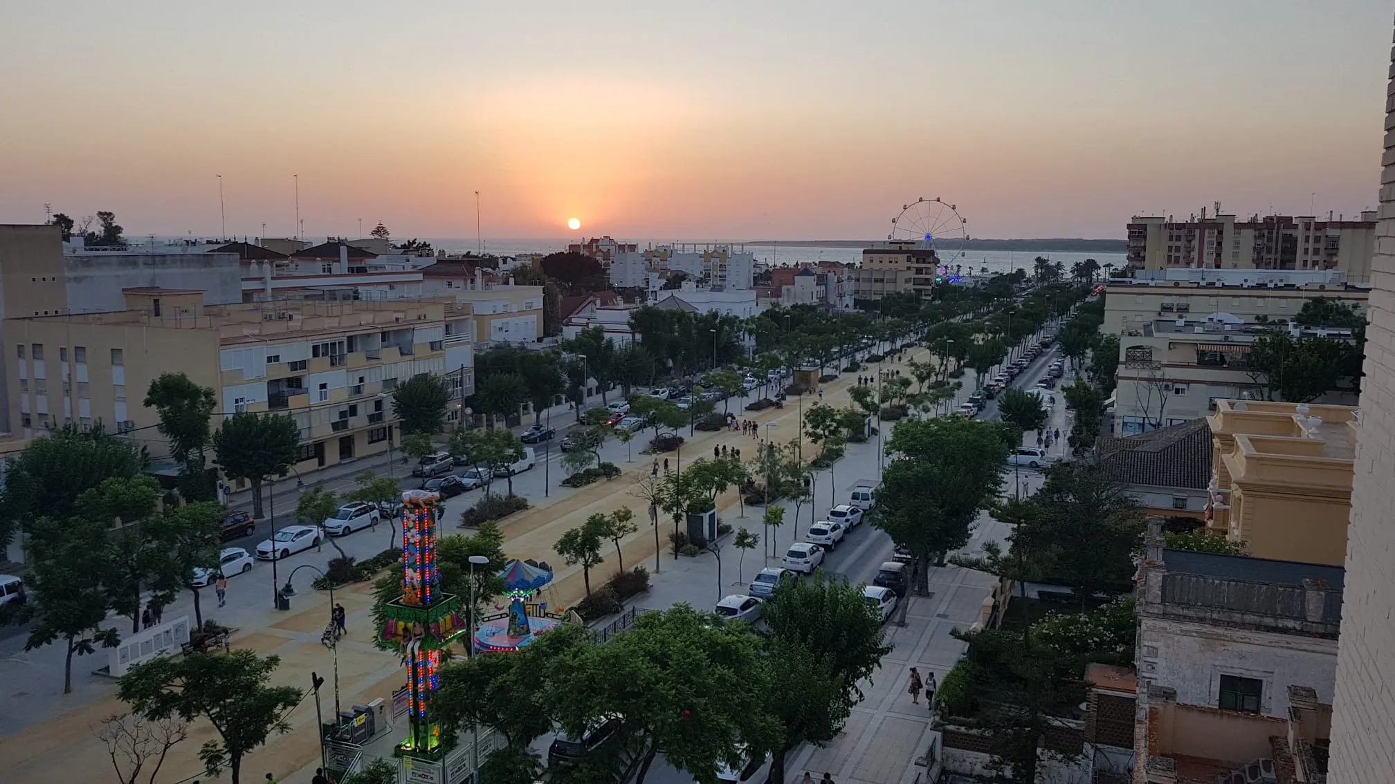 Photo showing: Calzada de la infanta from the hotel guadalquivir in Sanlucar de barrameda