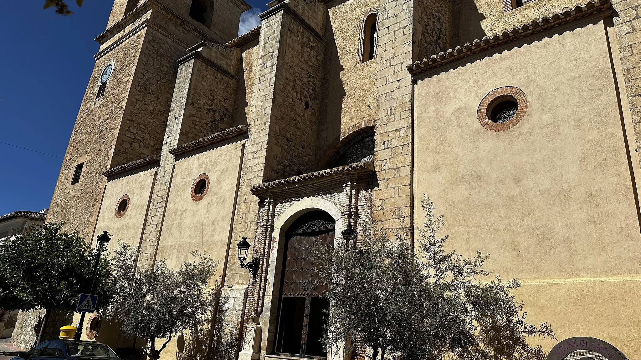 Photo showing: Church of Santiago Apostol.