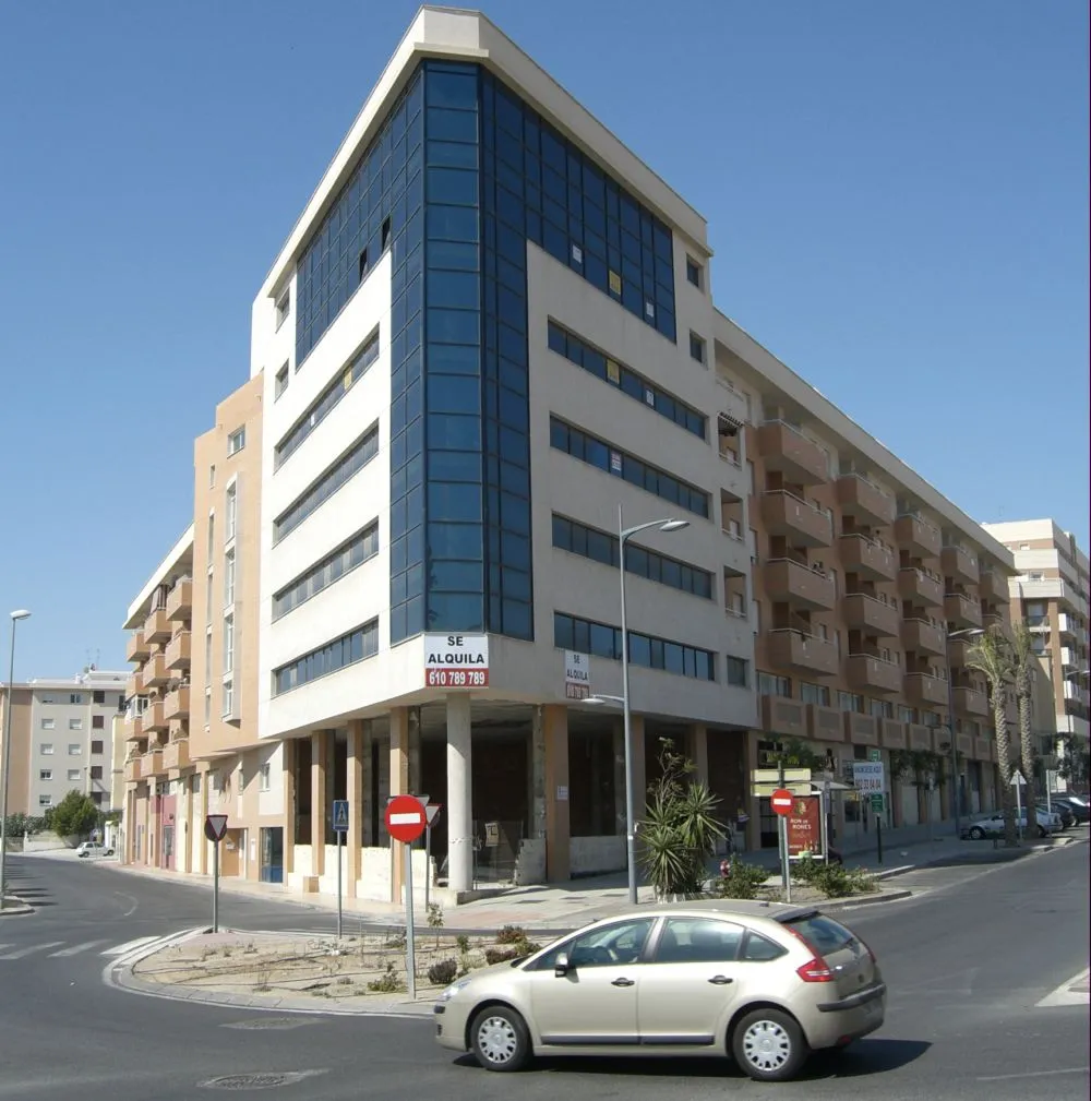 Photo showing: Fotografía del Edificio singular "Puerta de Vícar", en la entrada del municipio español de Vícar, provincia de Almería.