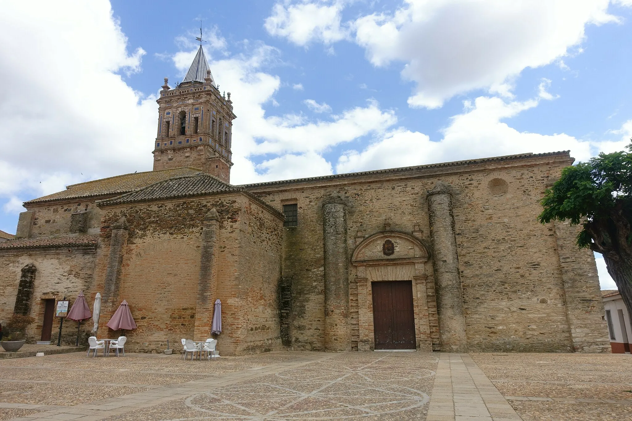 Photo showing: Iglesia de Nuestra Señora de la Asunción, Zalamea la Real (Huelva, España).
