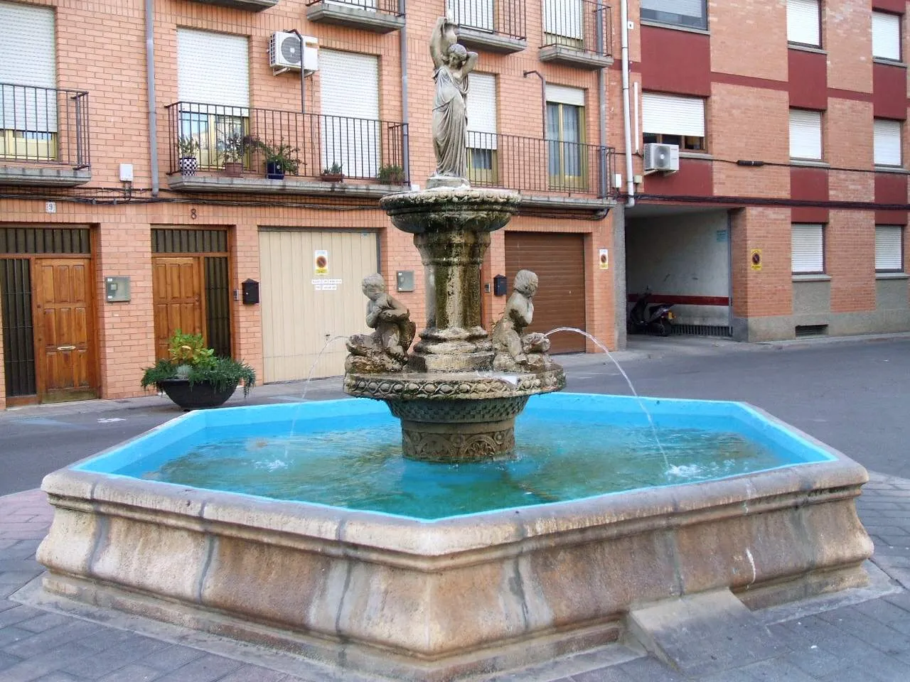 Photo showing: Fuente en Alagón, provincia de Zaragoza (Aragón, España)