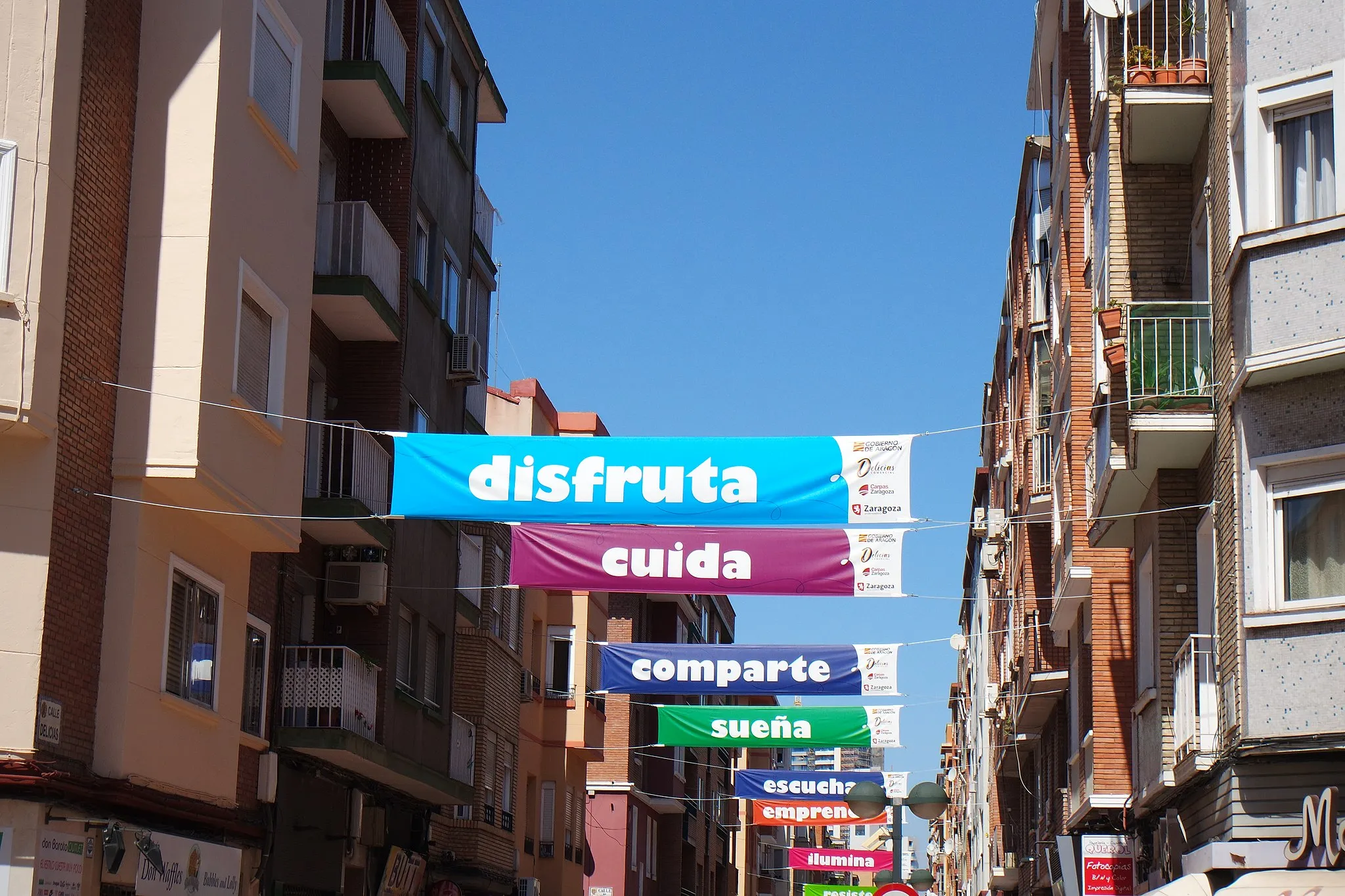 Photo showing: Calle Delicias en la ciudad española de Zaragoza.